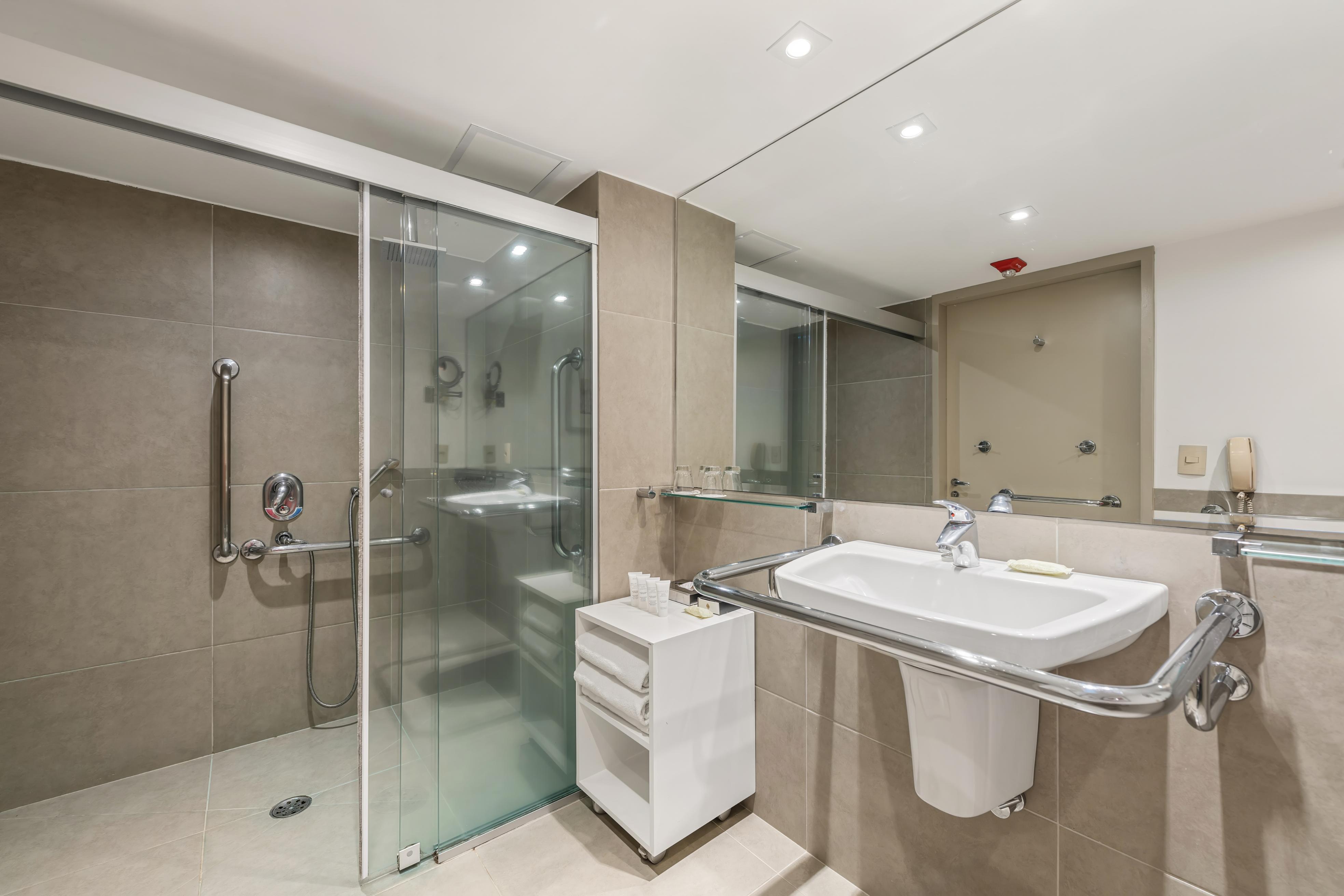 Double Accessible King Size Bed