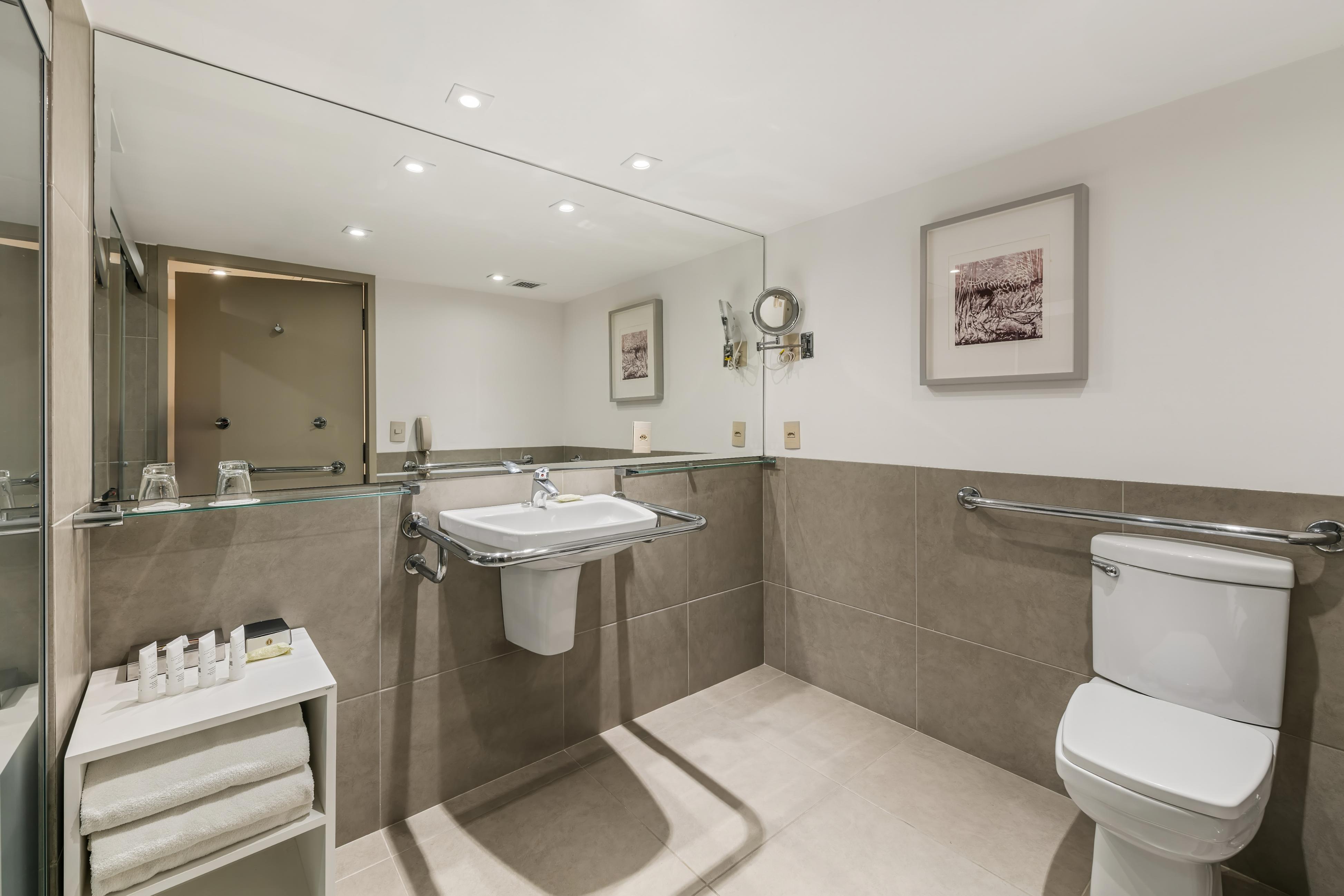 Double Accessible King Size Bed