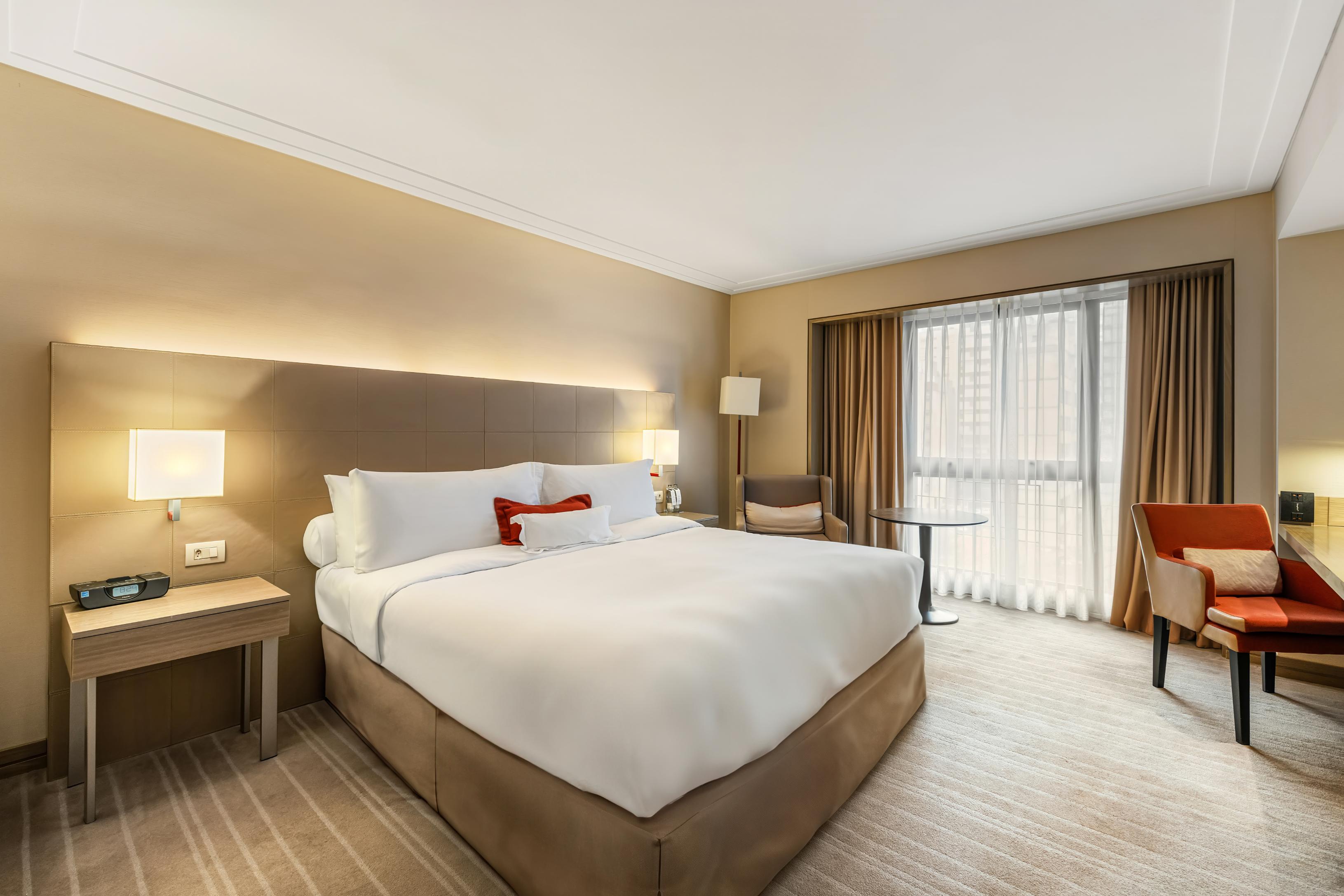 Double Accessible King Size Bed