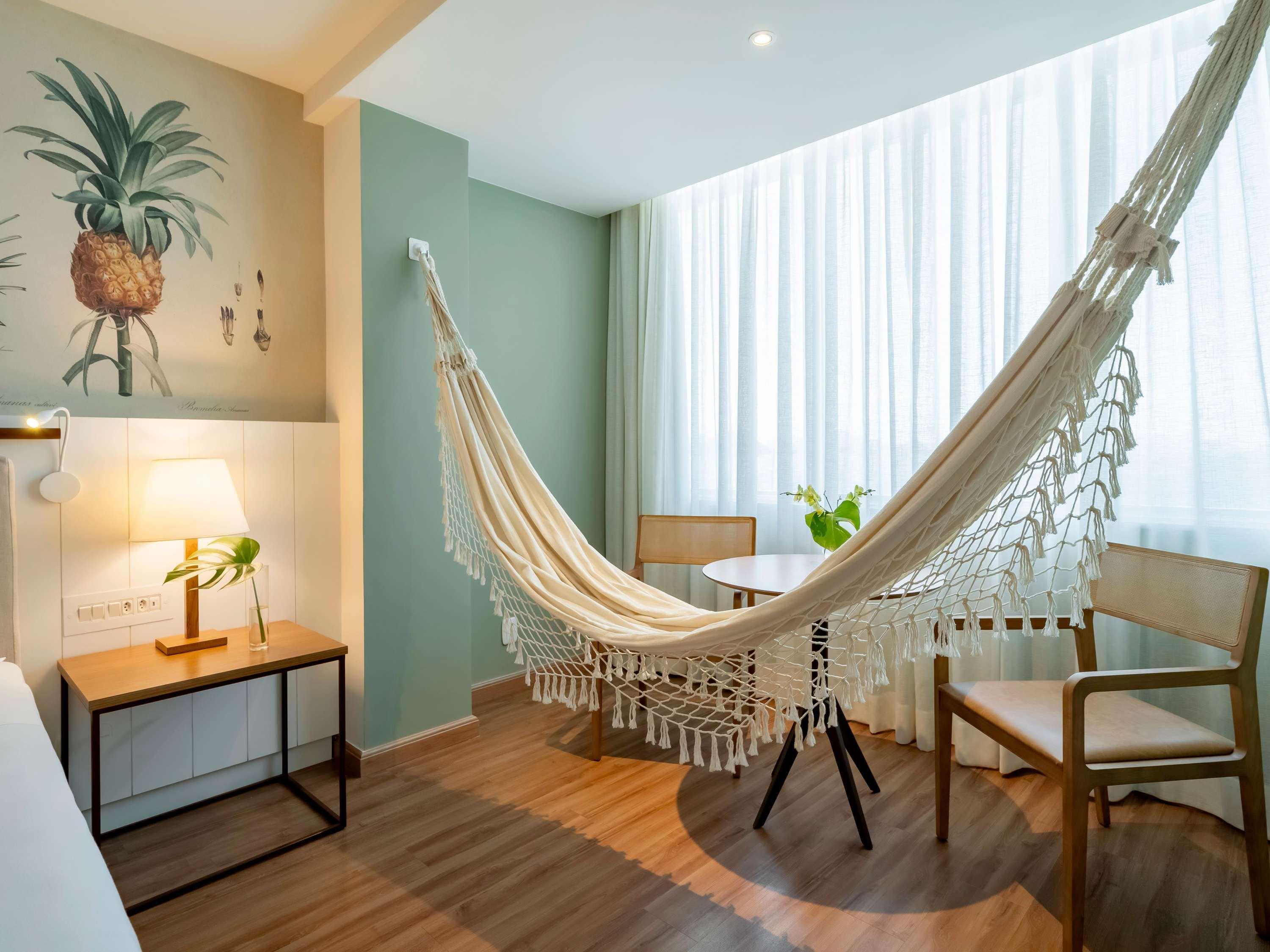 Twin Executive Sea View