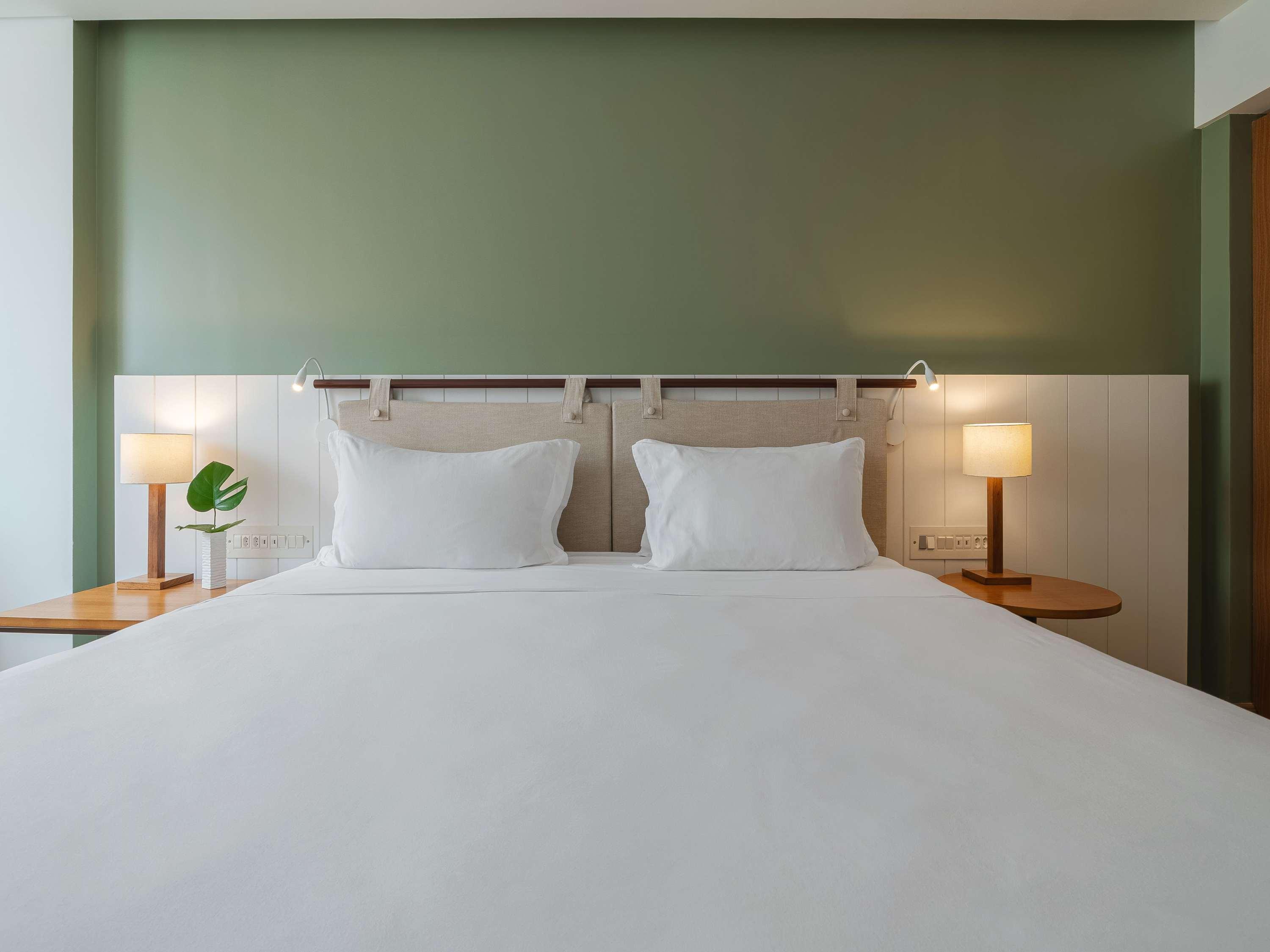 Double Deluxe with Views