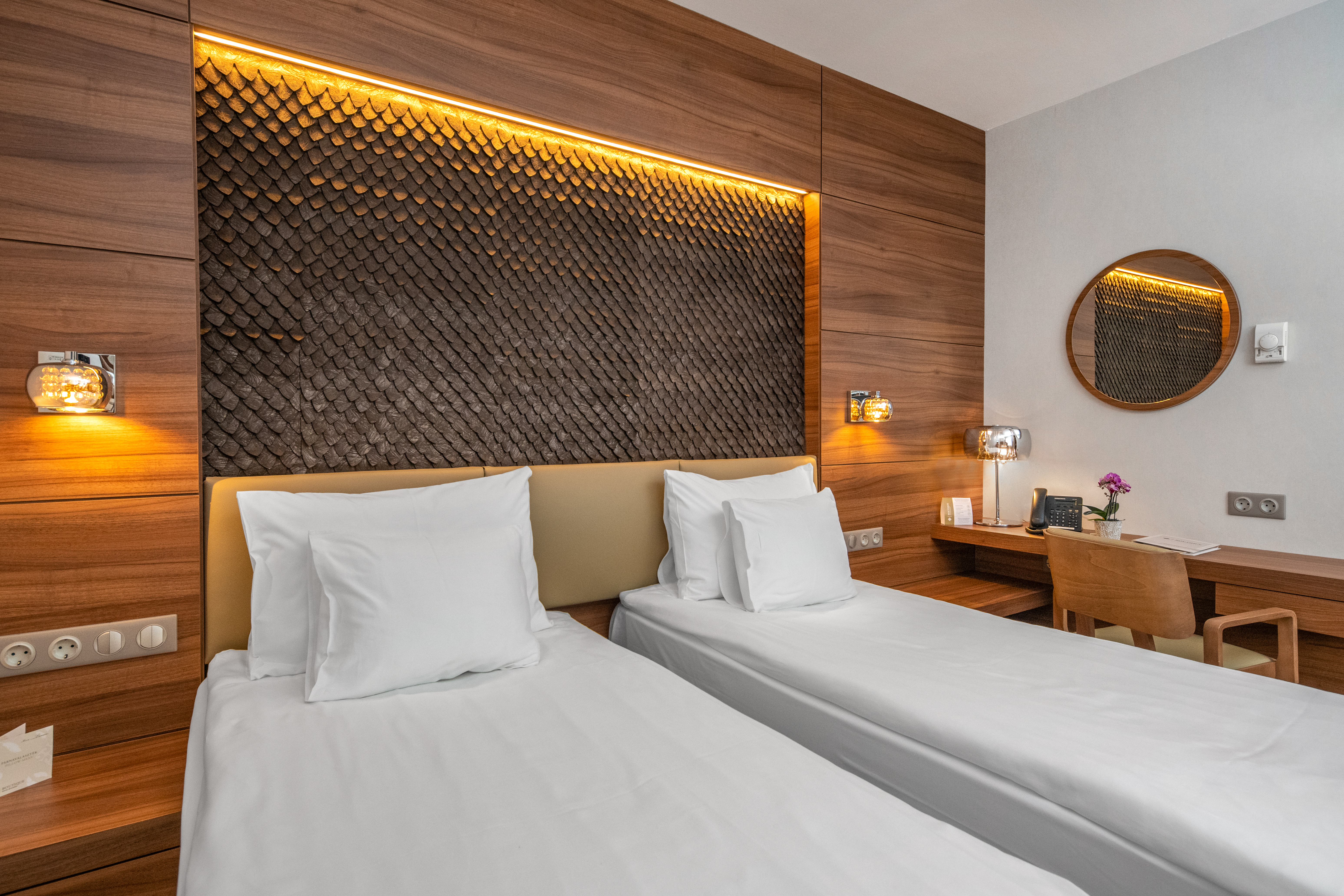 Double or Twin Standard