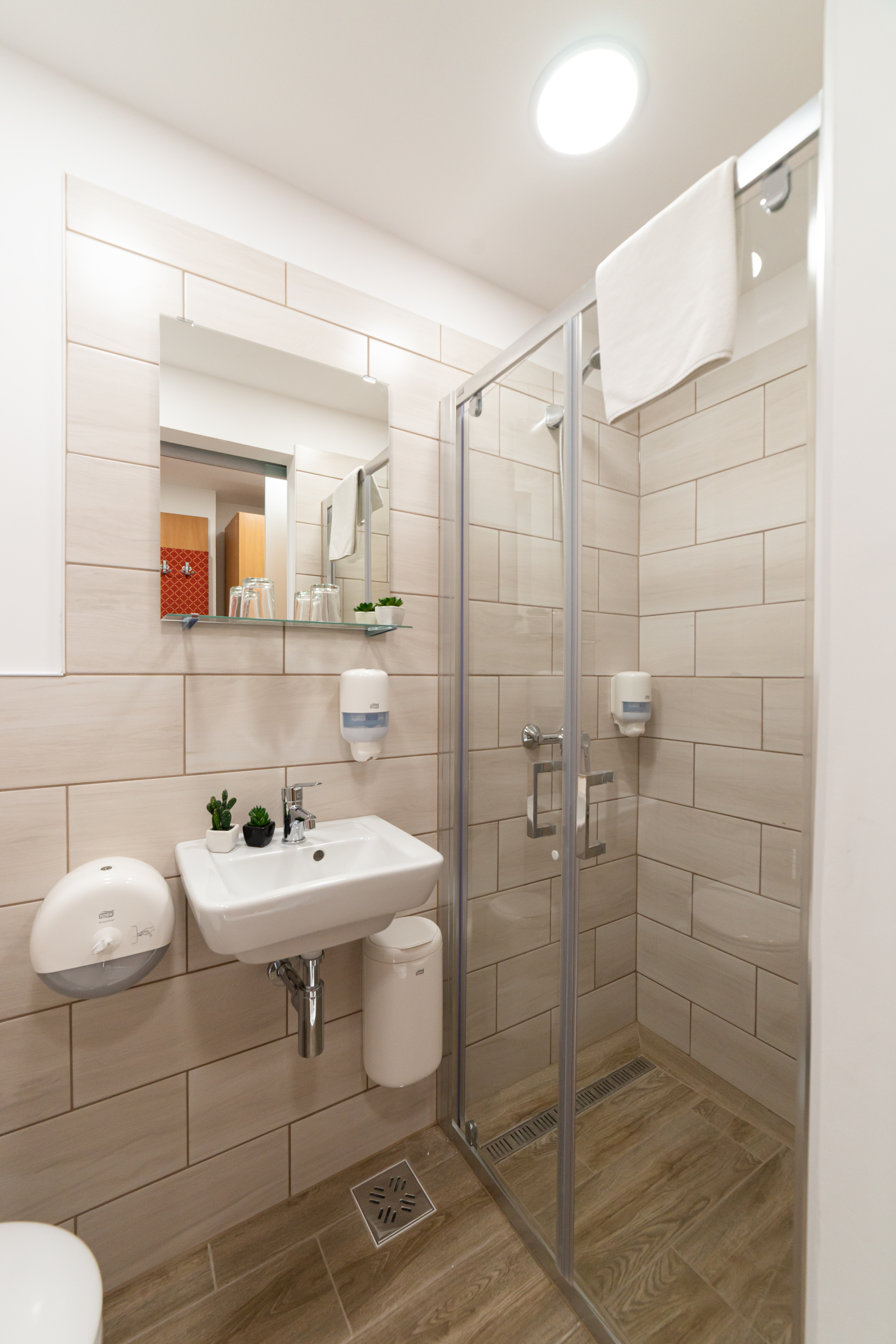 Double or Twin Standard