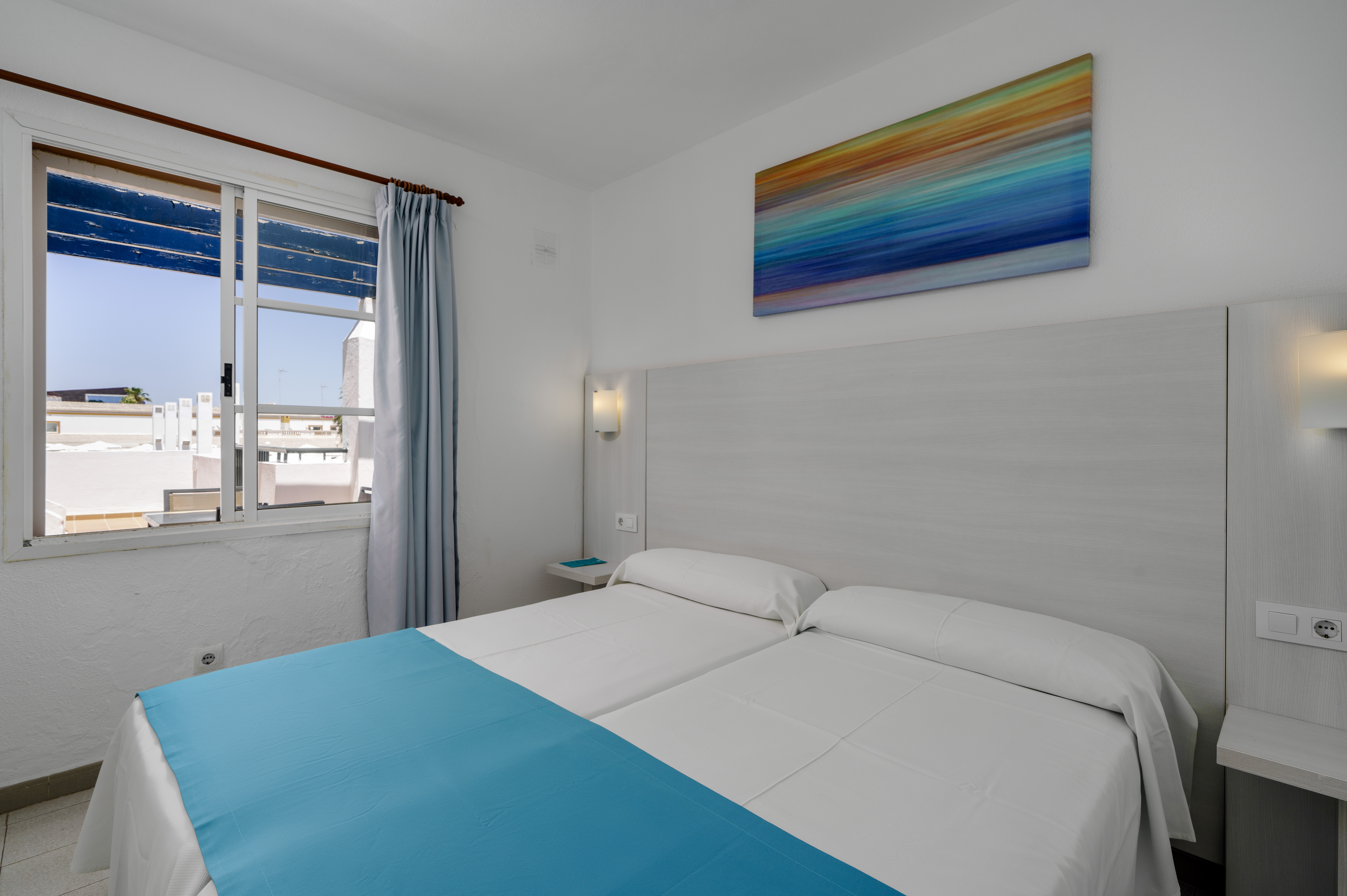 Apartment Capacity 6 Two Bedrooms