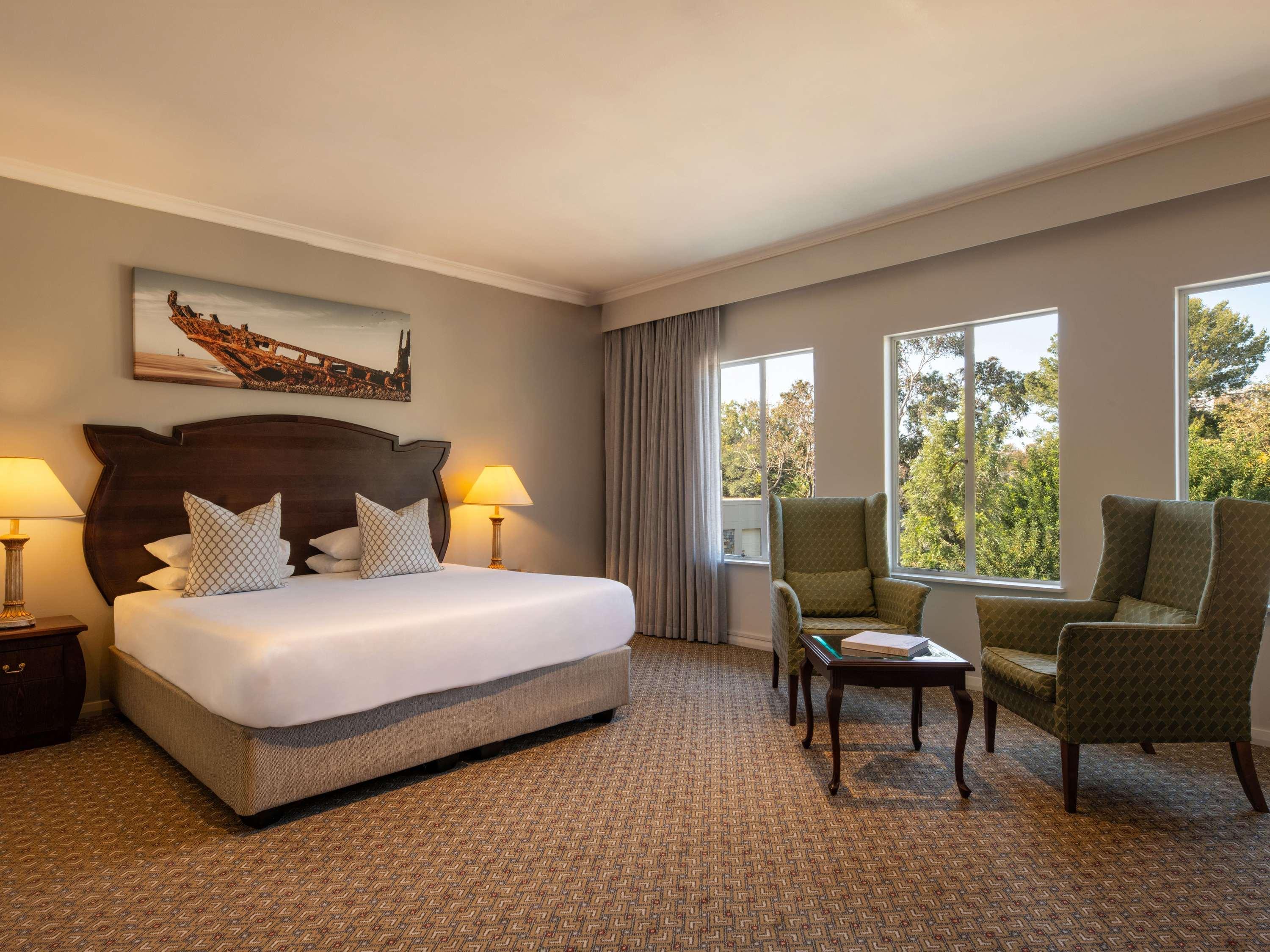 Double Deluxe King Bed