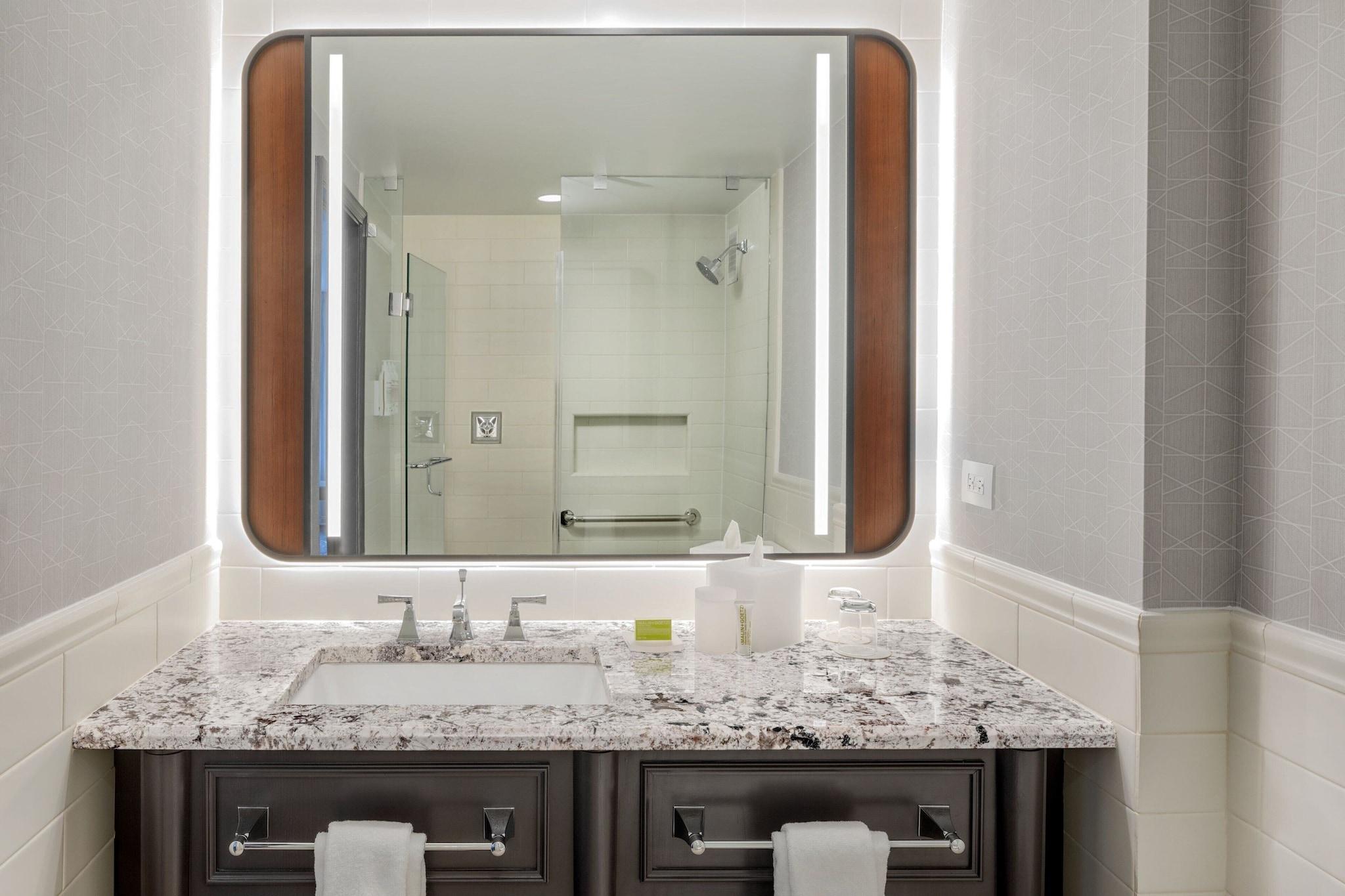 Double Deluxe City View