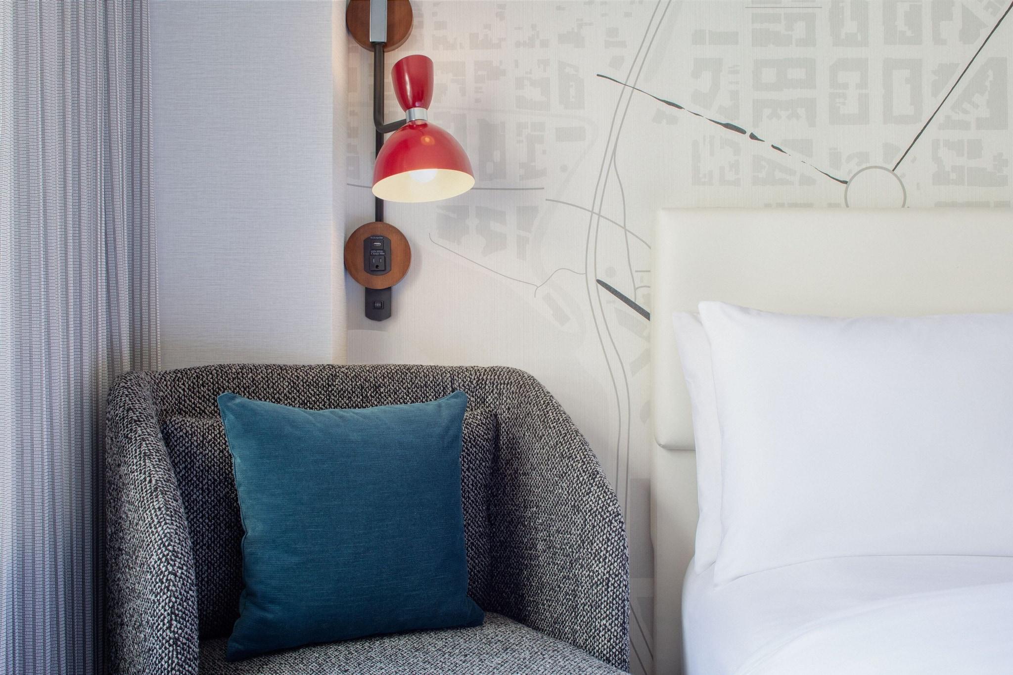 Double Club King Bed