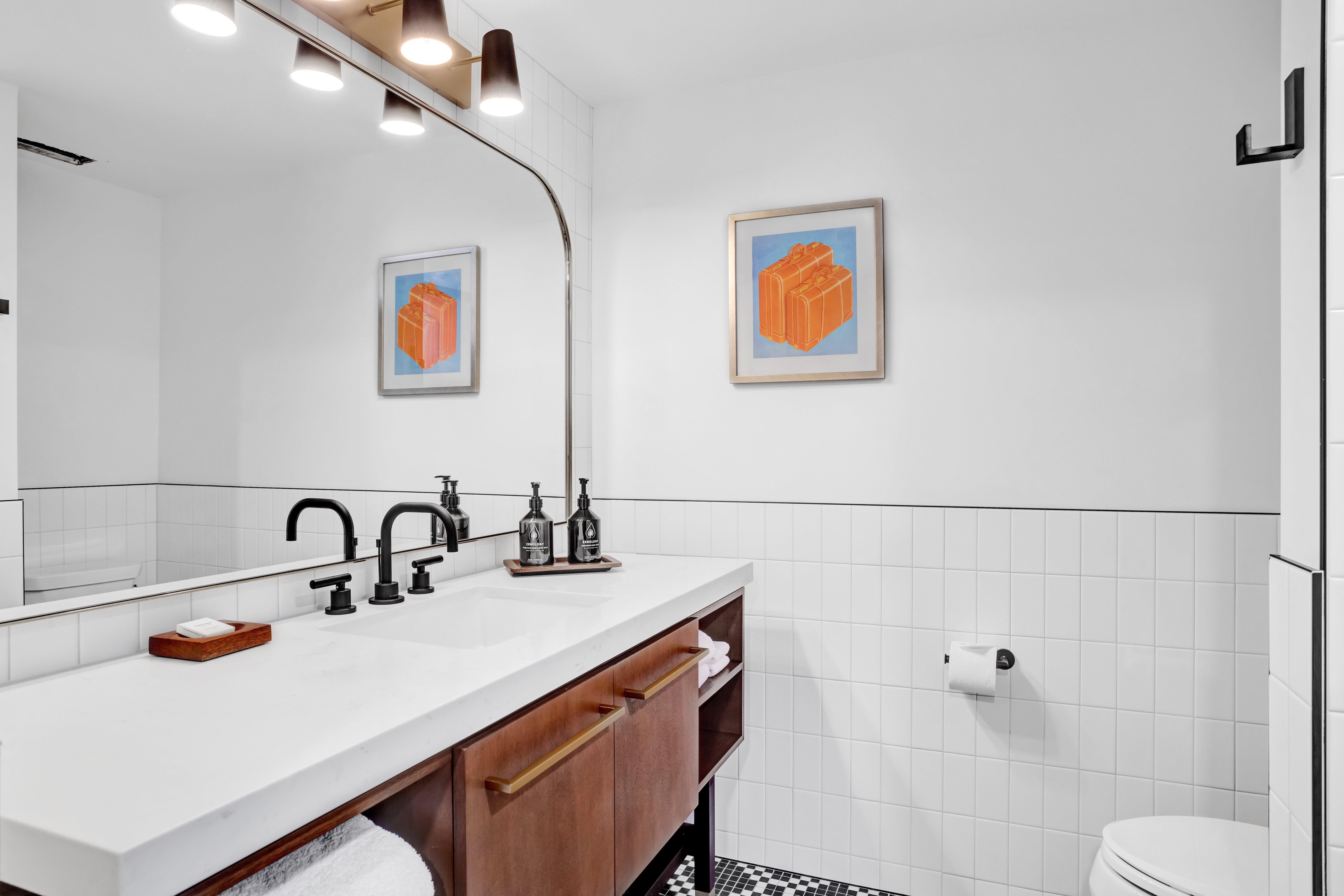 Double City View King Bed