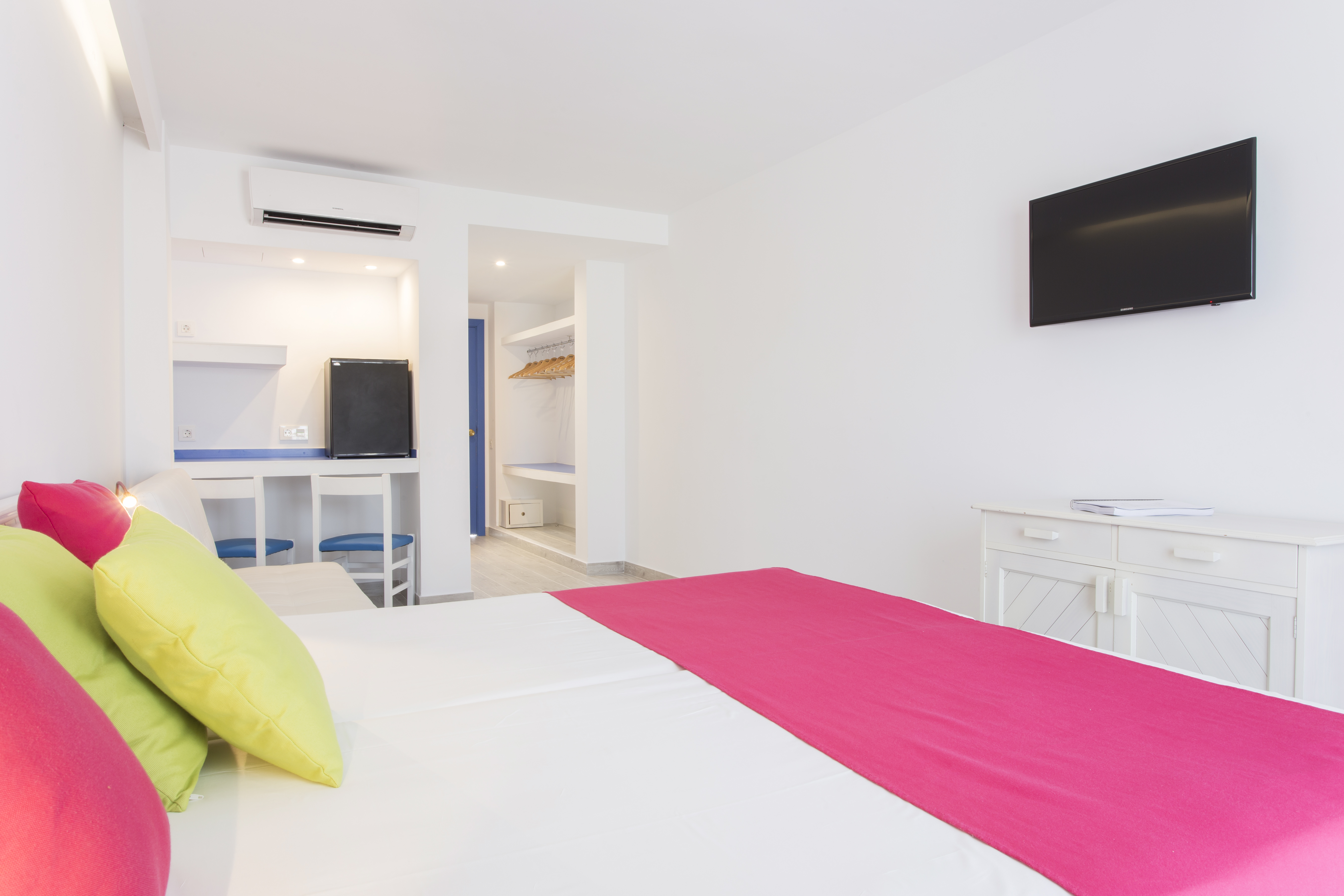 Double or Twin Standard