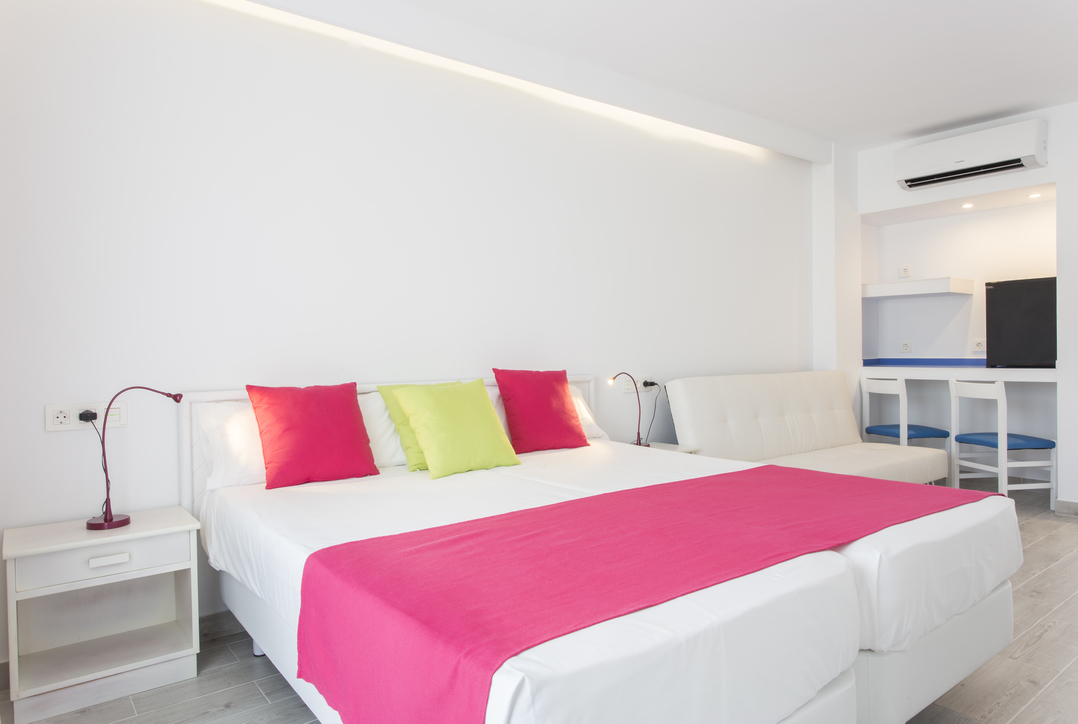 Double or Twin Standard