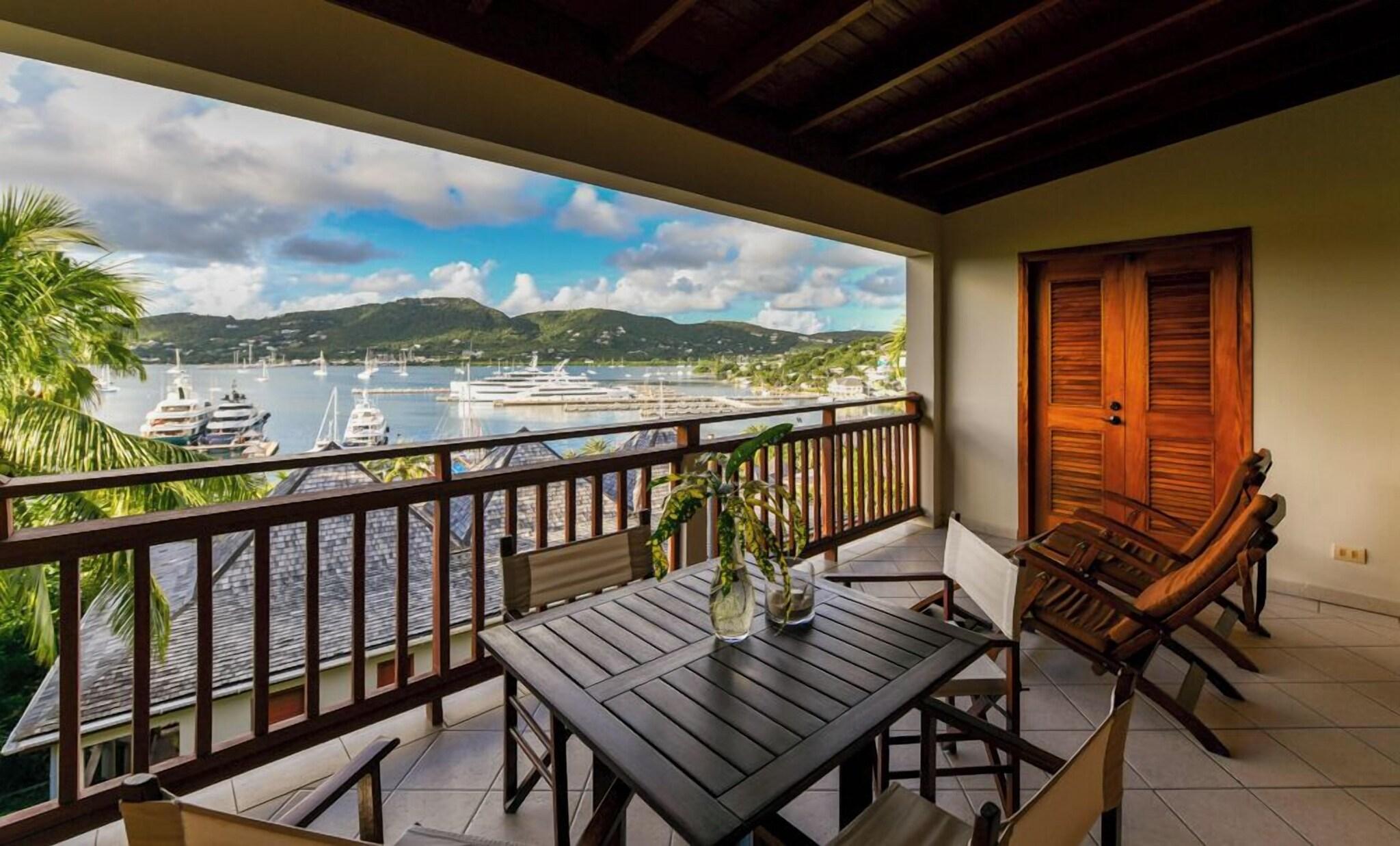 Suite with Kitchenette with Views