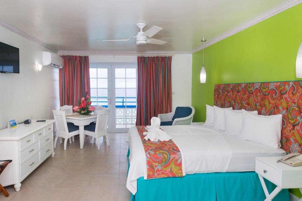Junior Suite Ocean Front