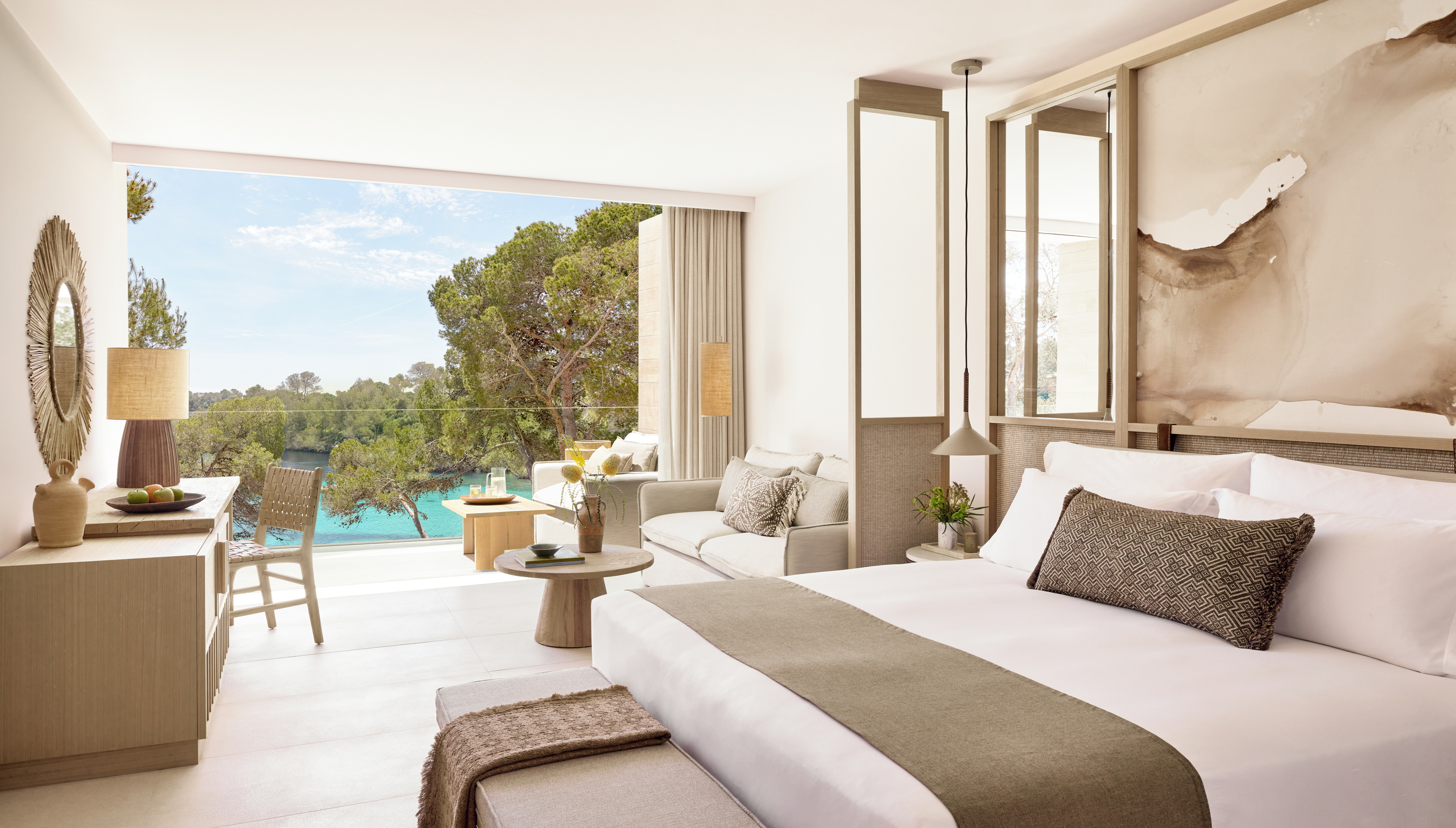 Junior Suite Deluxe Side Sea View