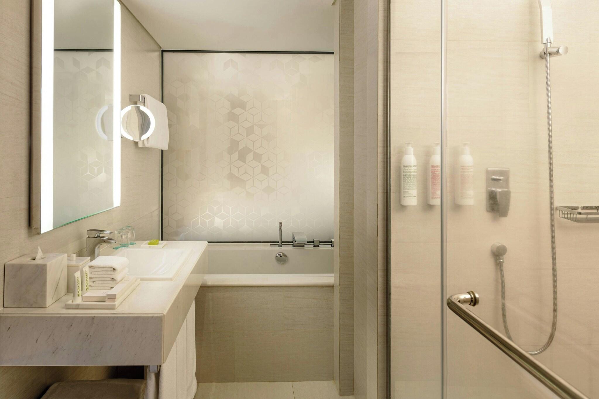 Double Superior King Bed