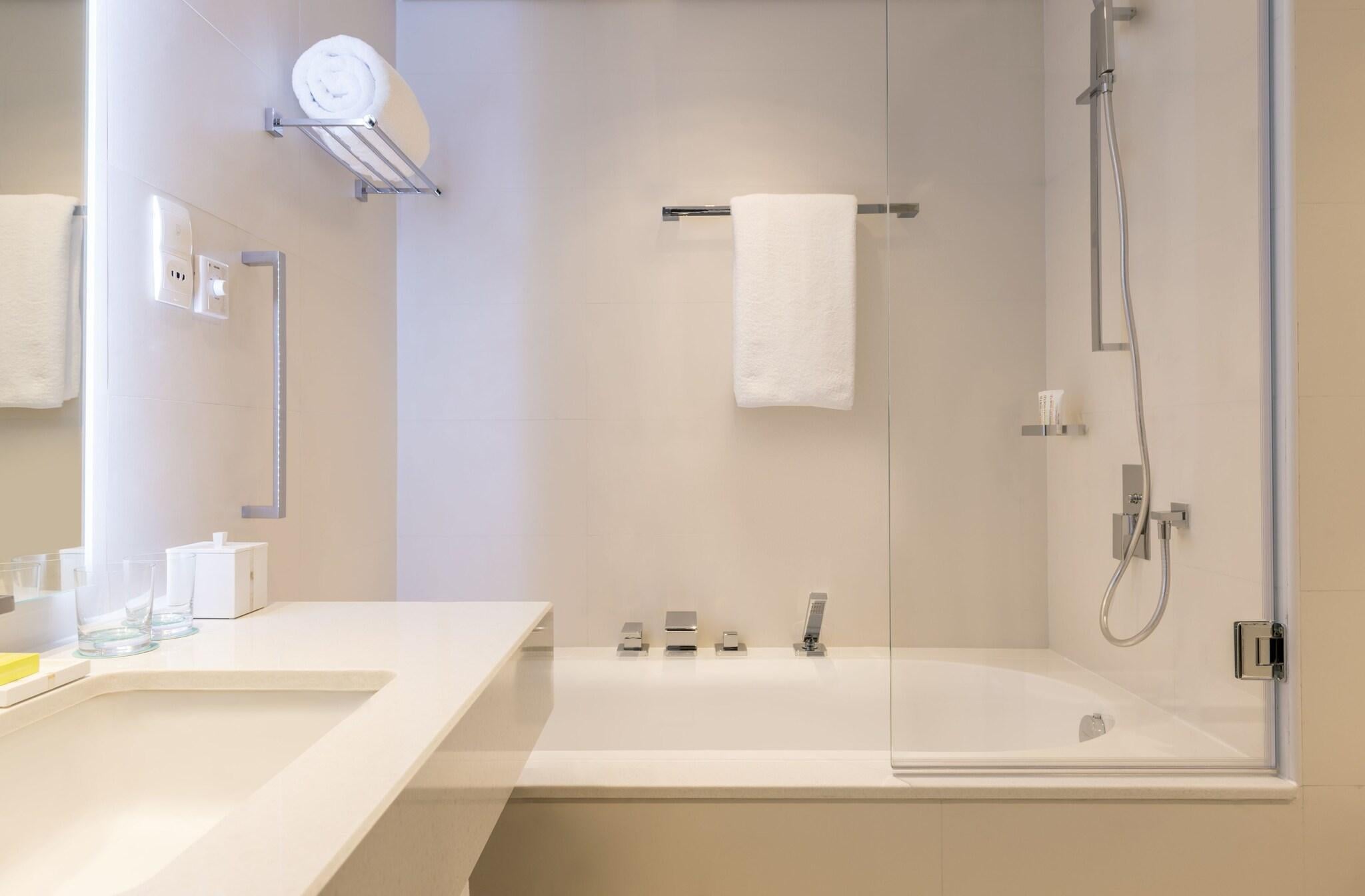 Twin Smoking with Views