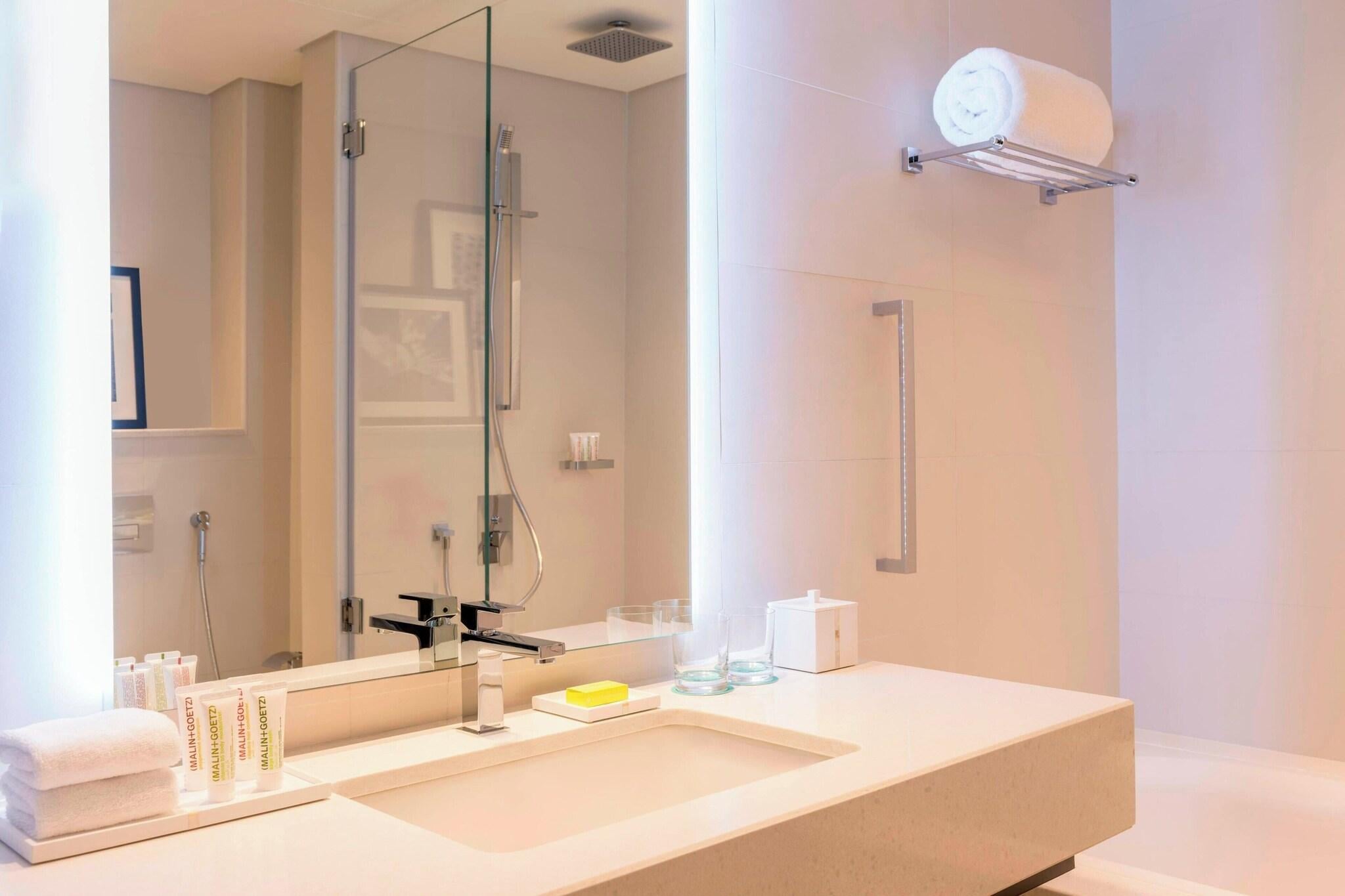 Twin Deluxe Sea View