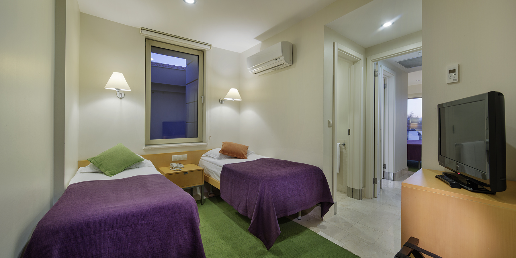 Family Room Connecting Room