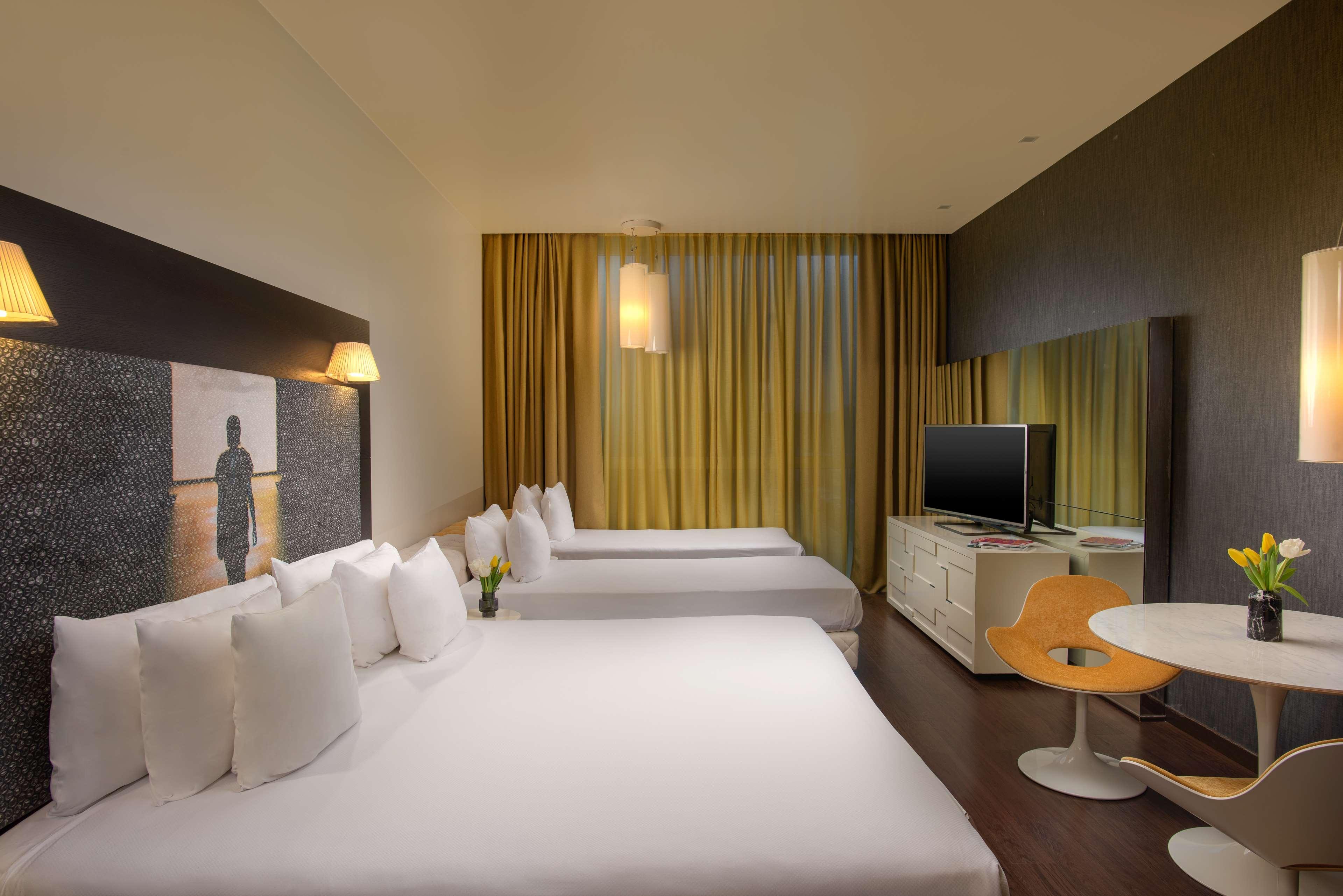 Family Room Capacity 4