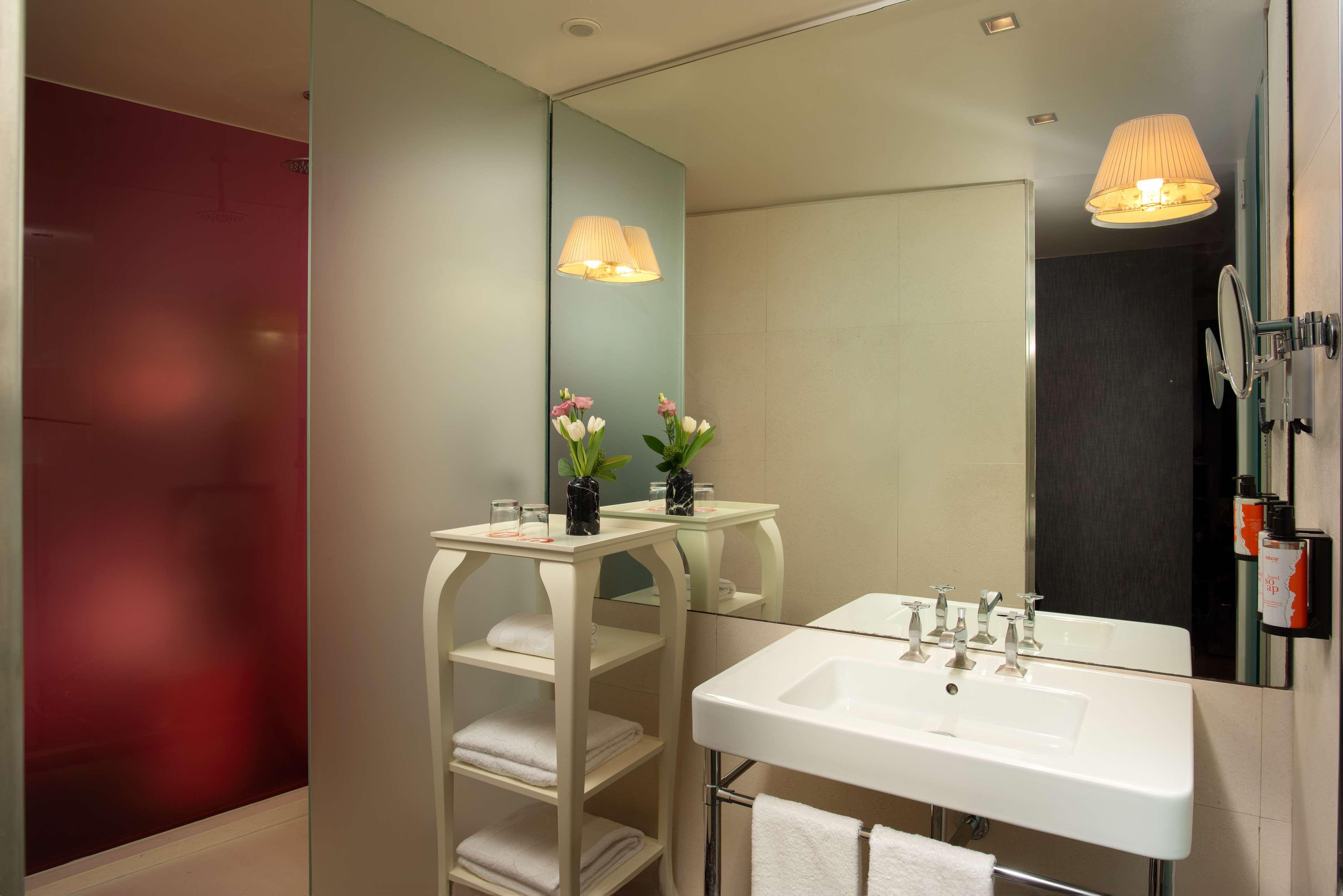 Family Room Capacity 3