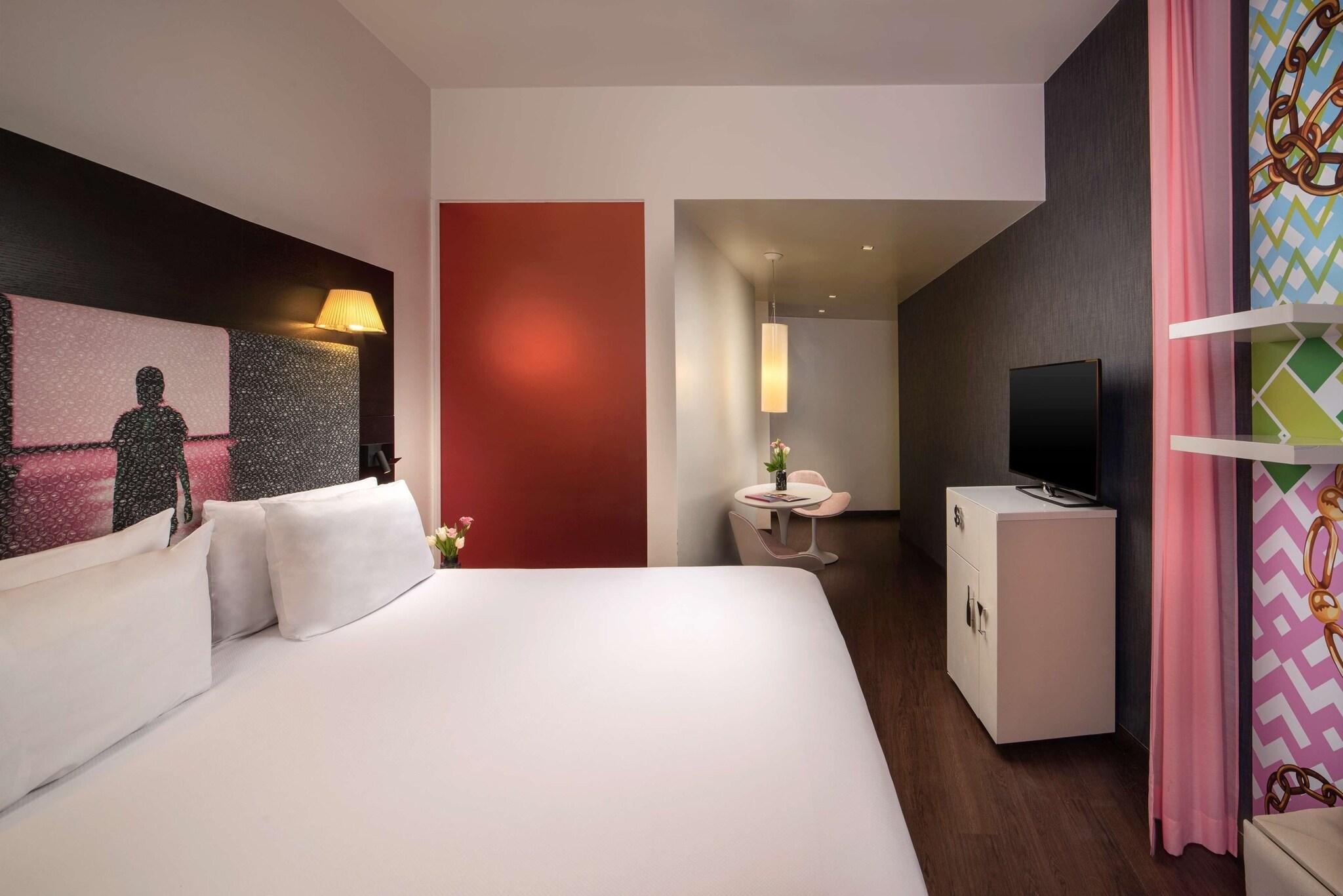 Family Room King Size Bed