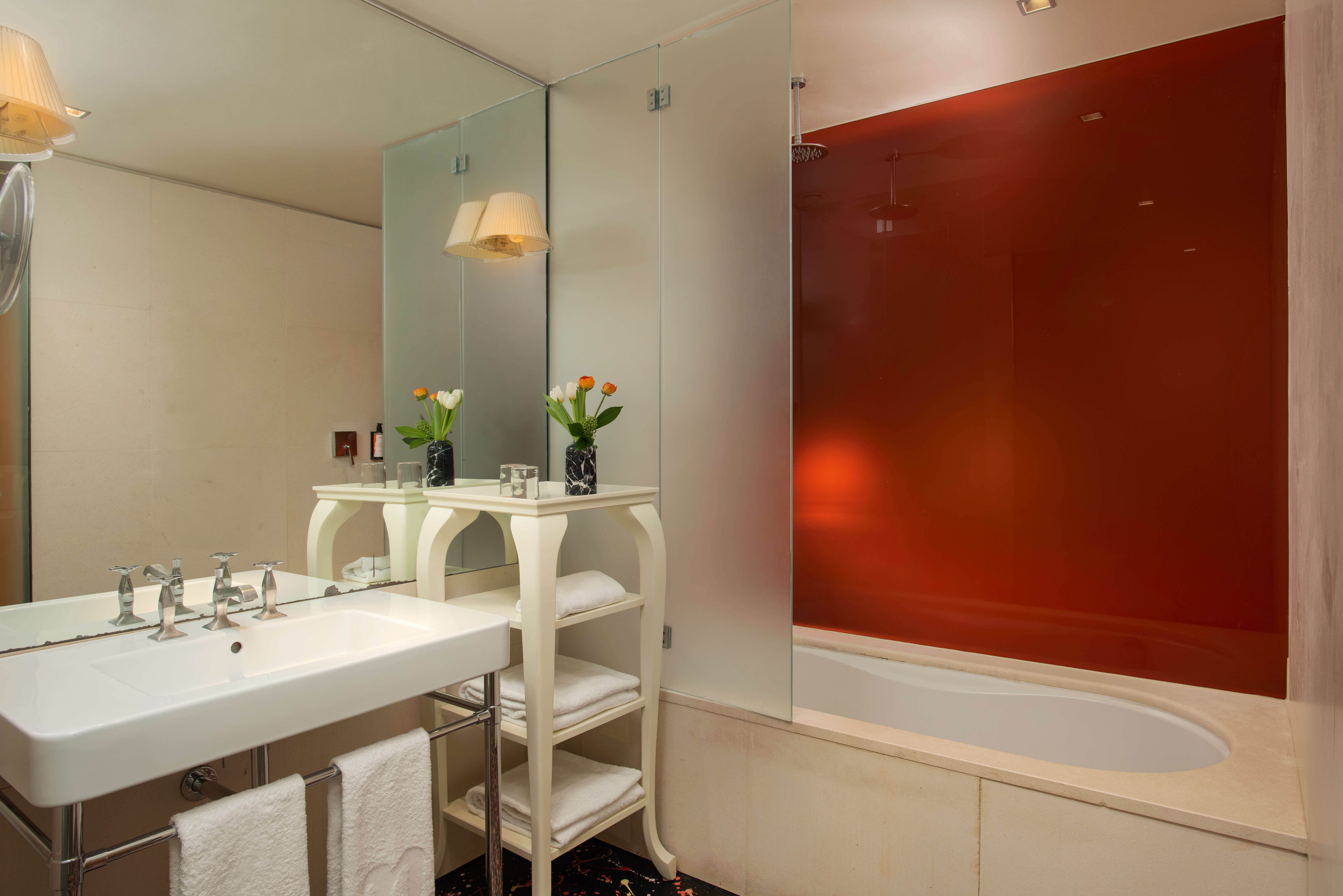 Family Room Capacity 2