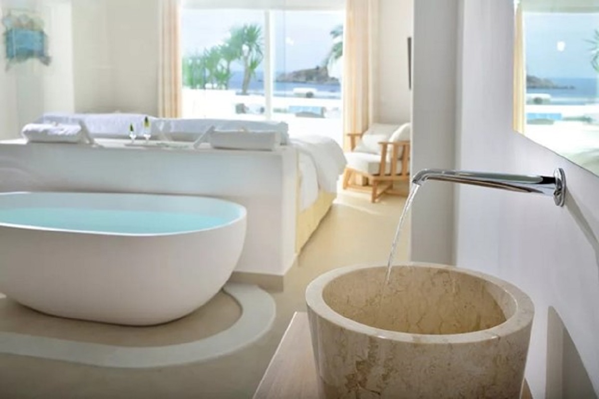 Suite with Private Pool