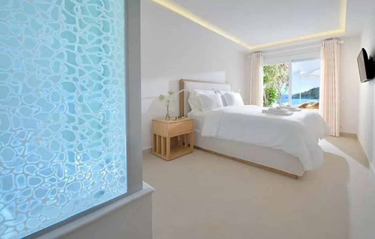 Suite with Private Pool