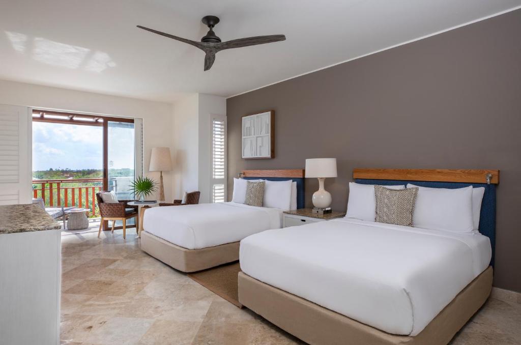 Double Garden View Two Queen Beds