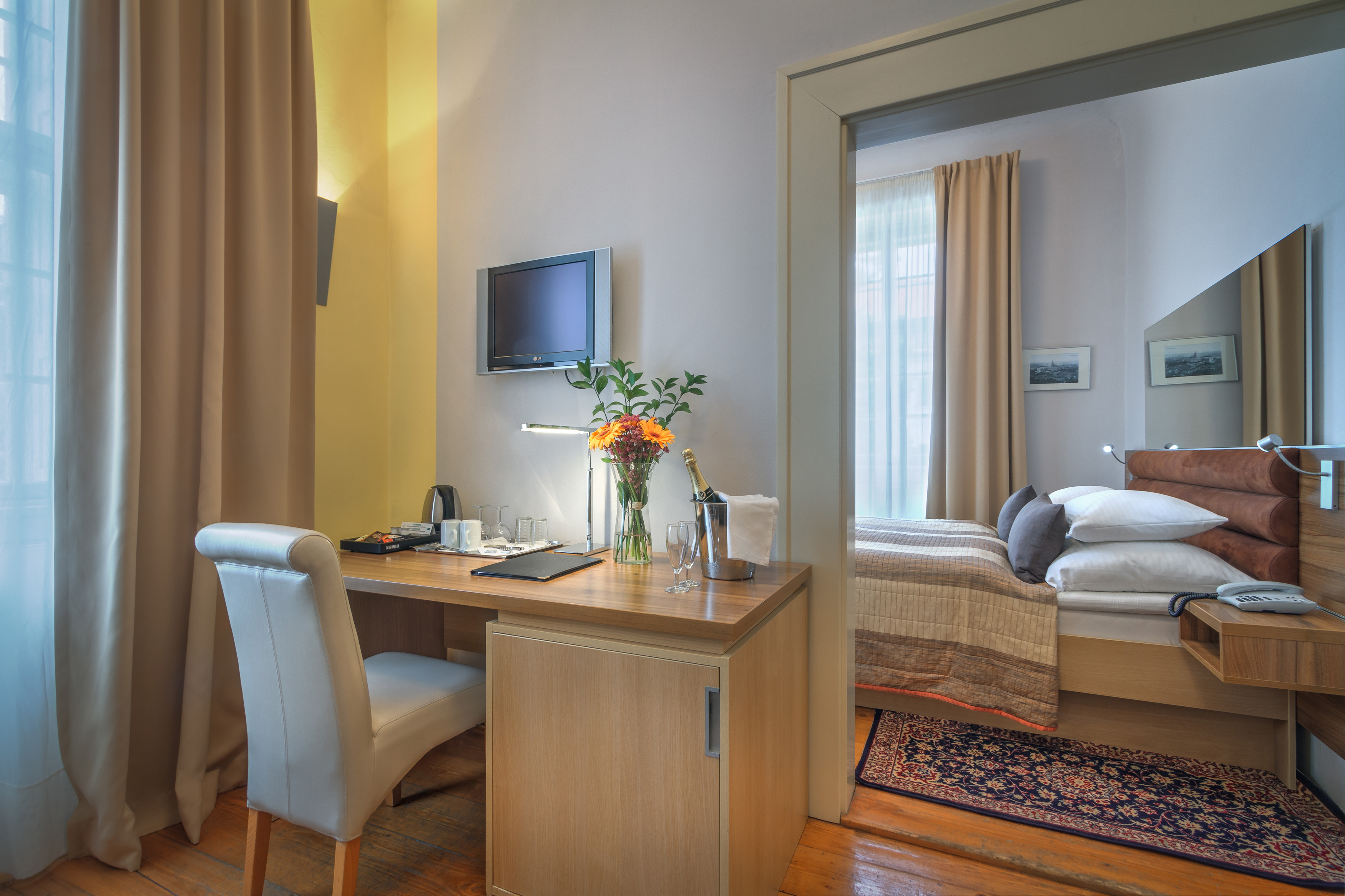 Double or Twin Deluxe