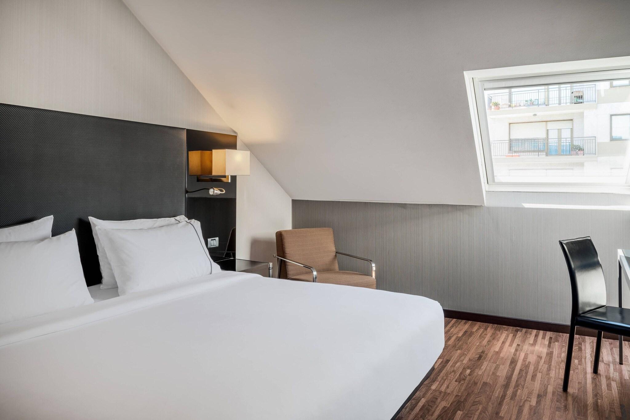 Double King Size Bed