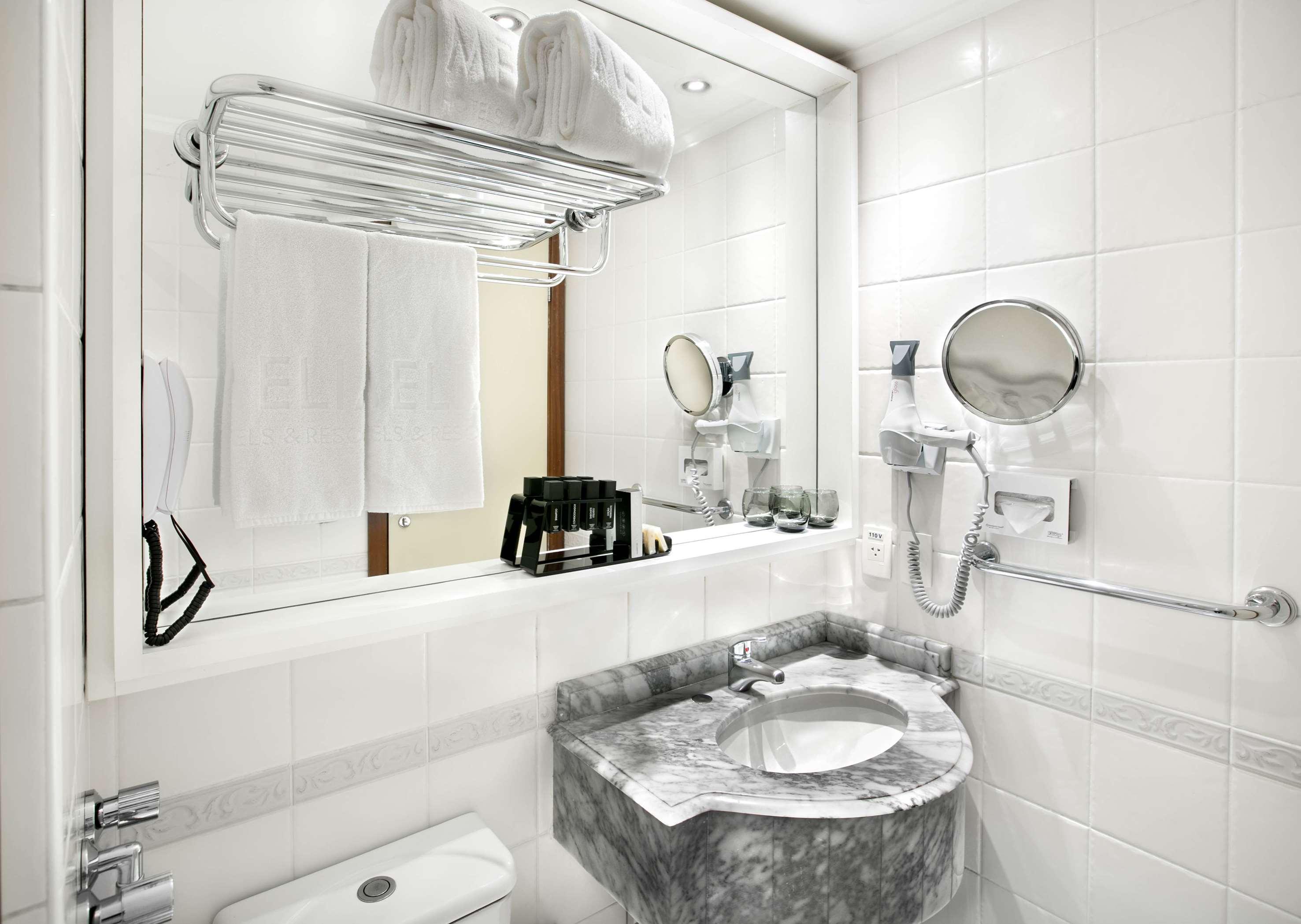 Double Superior King Bed