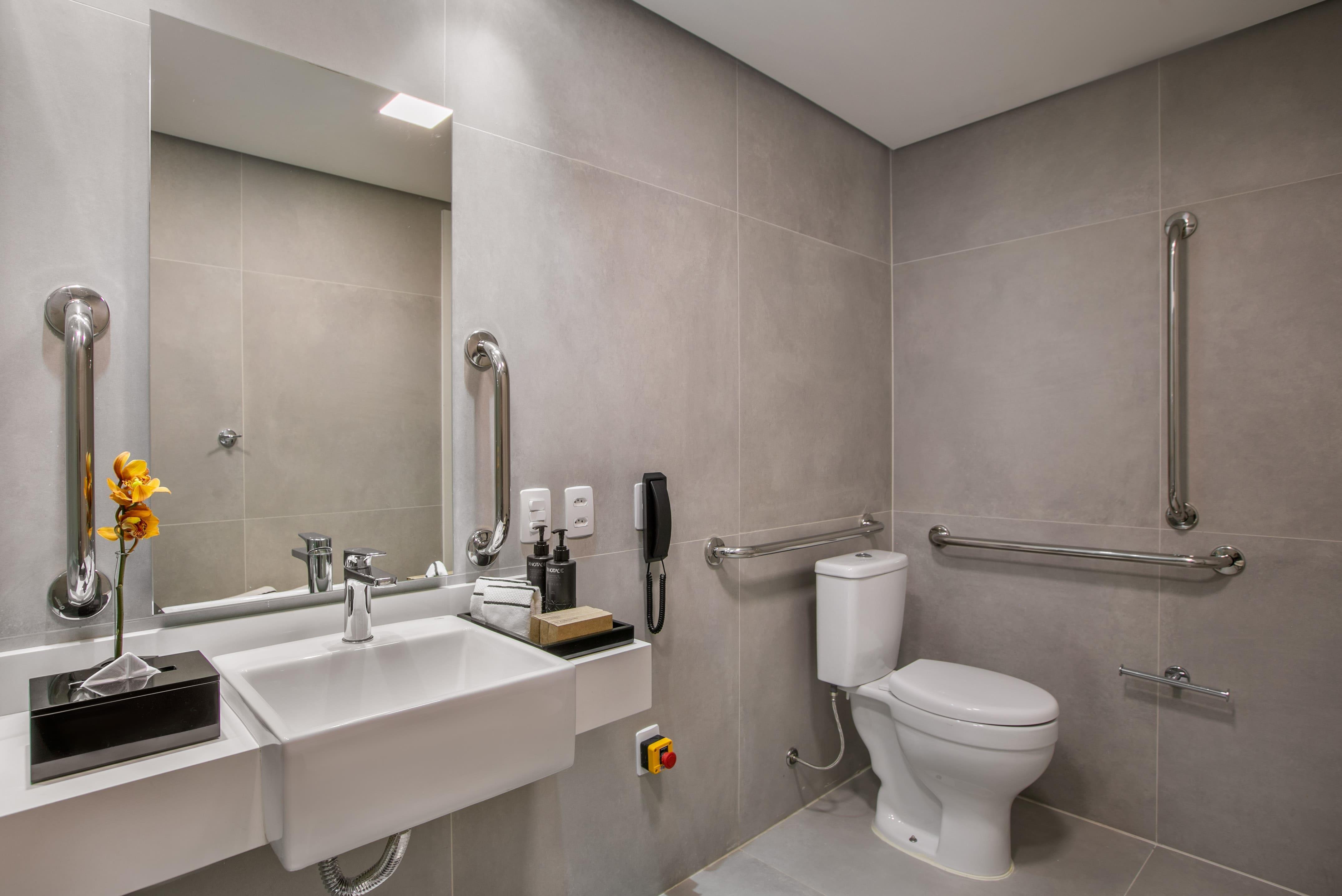 Double or Twin Accessible