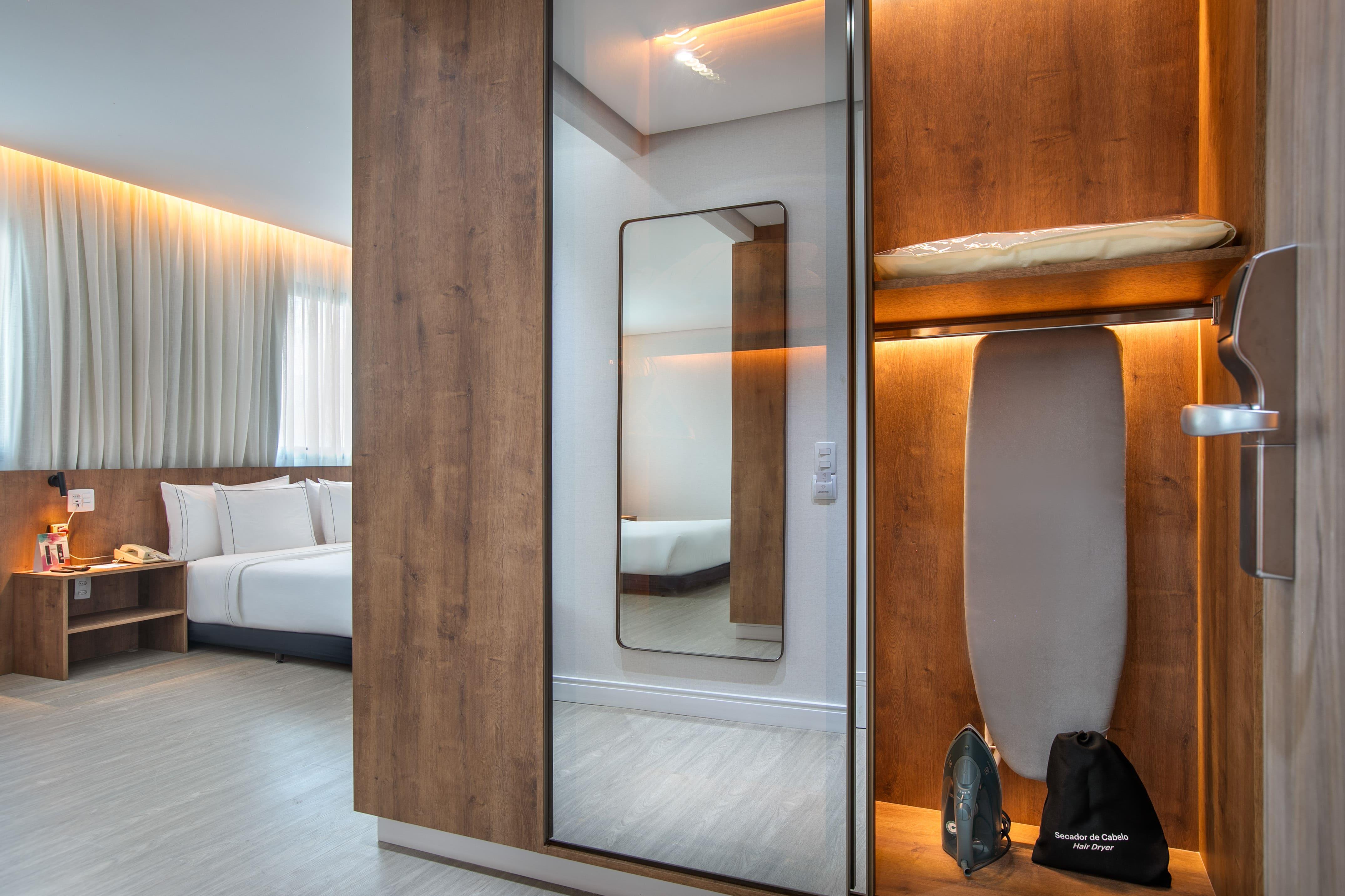 Double or Twin Accessible