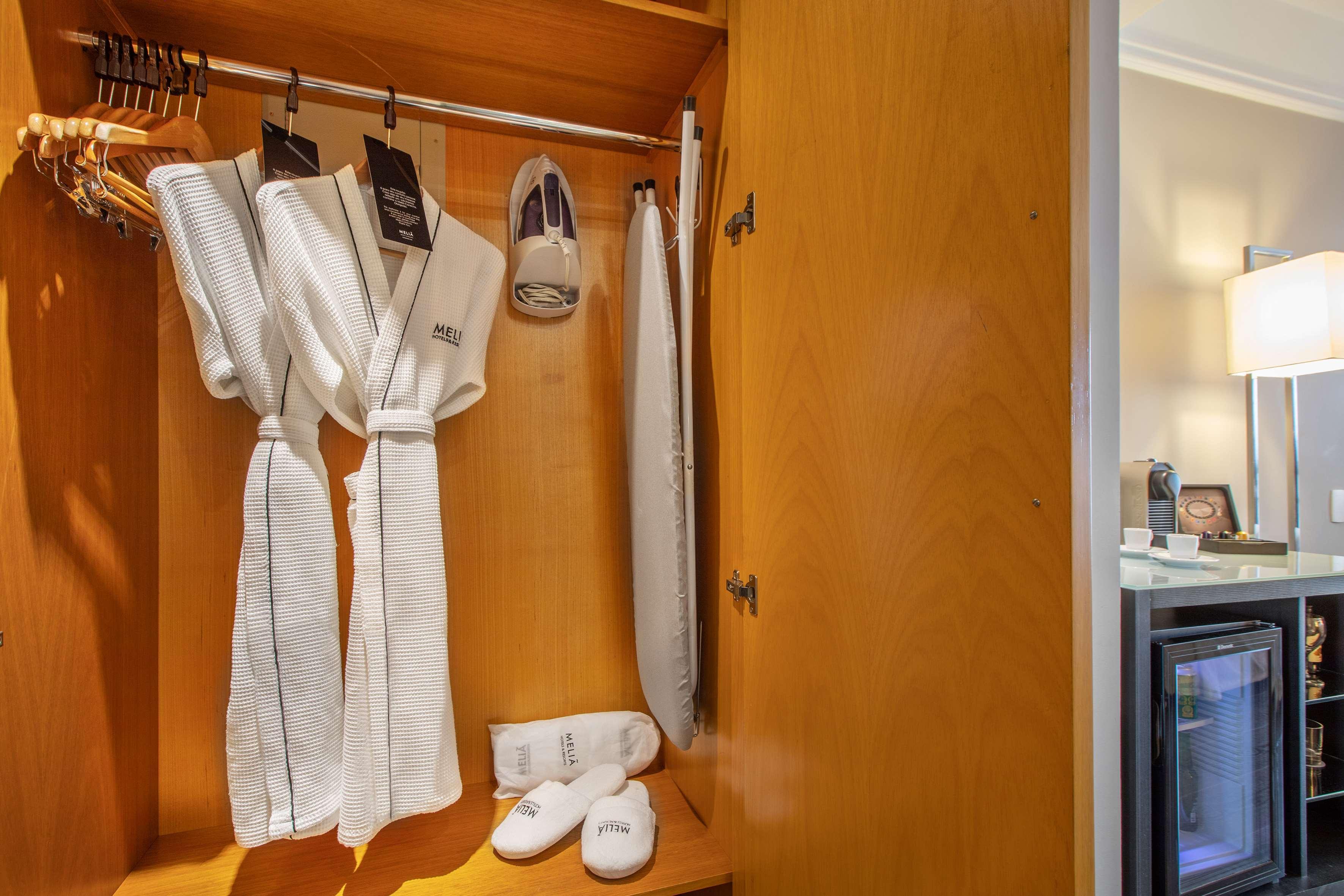 Double Queen Size Bed