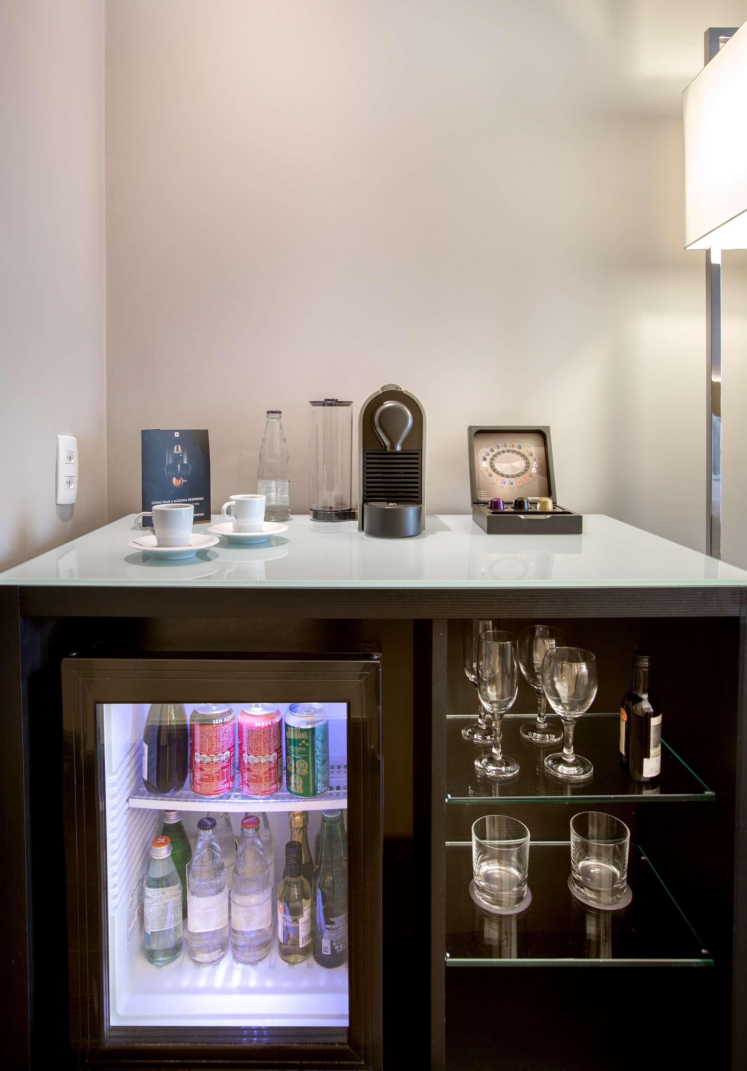 Double Queen Size Bed