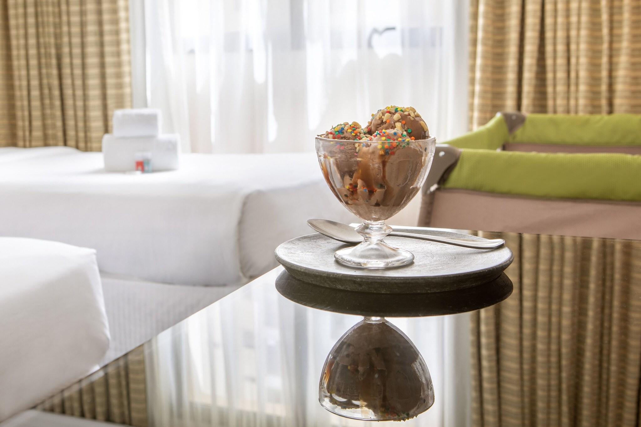 Family Room Queen Size Bed