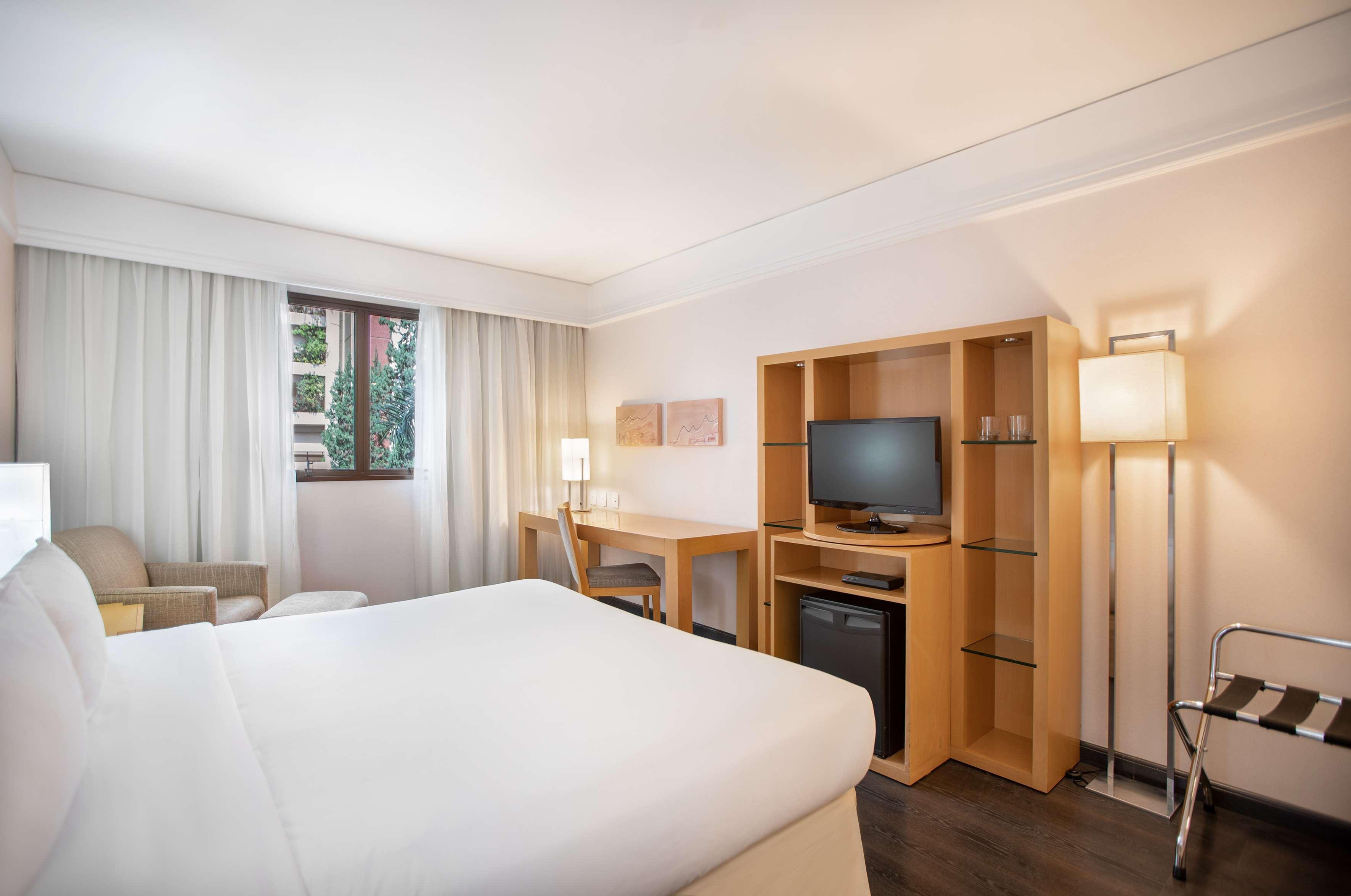 Double Queen Size Bed