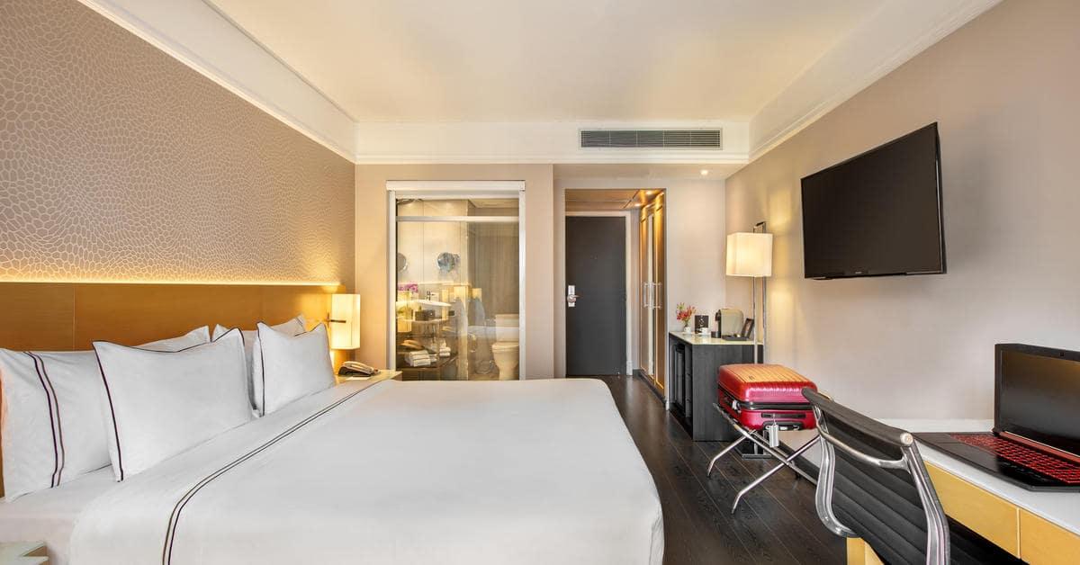 Double Queen Size Bed