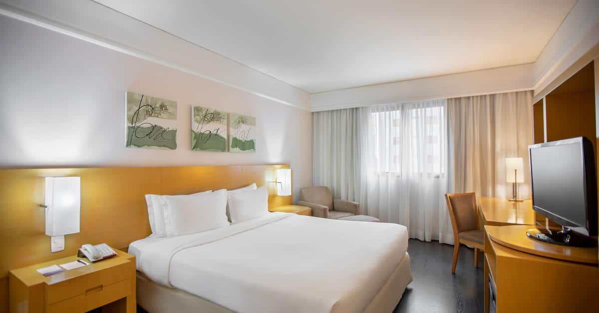 Double Classic Queen Bed