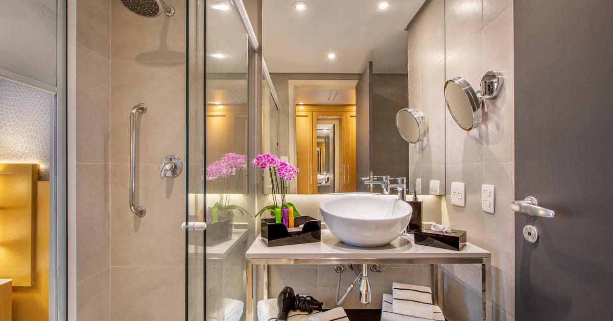 Double Queen Size Bed