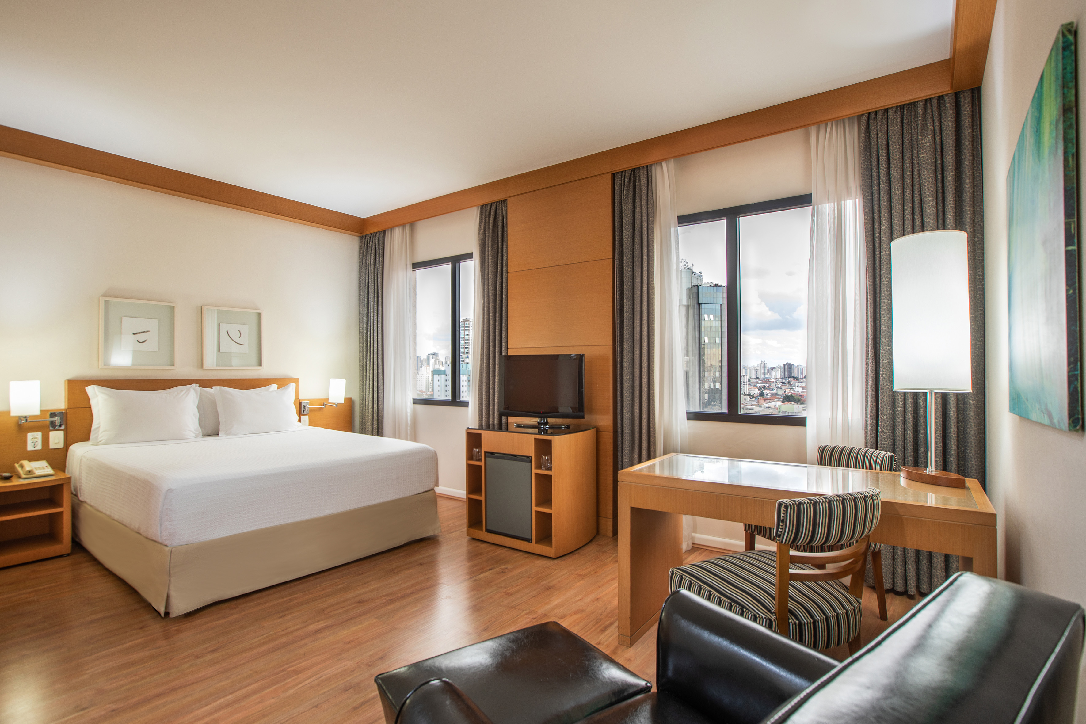 Double Queen Size Bed