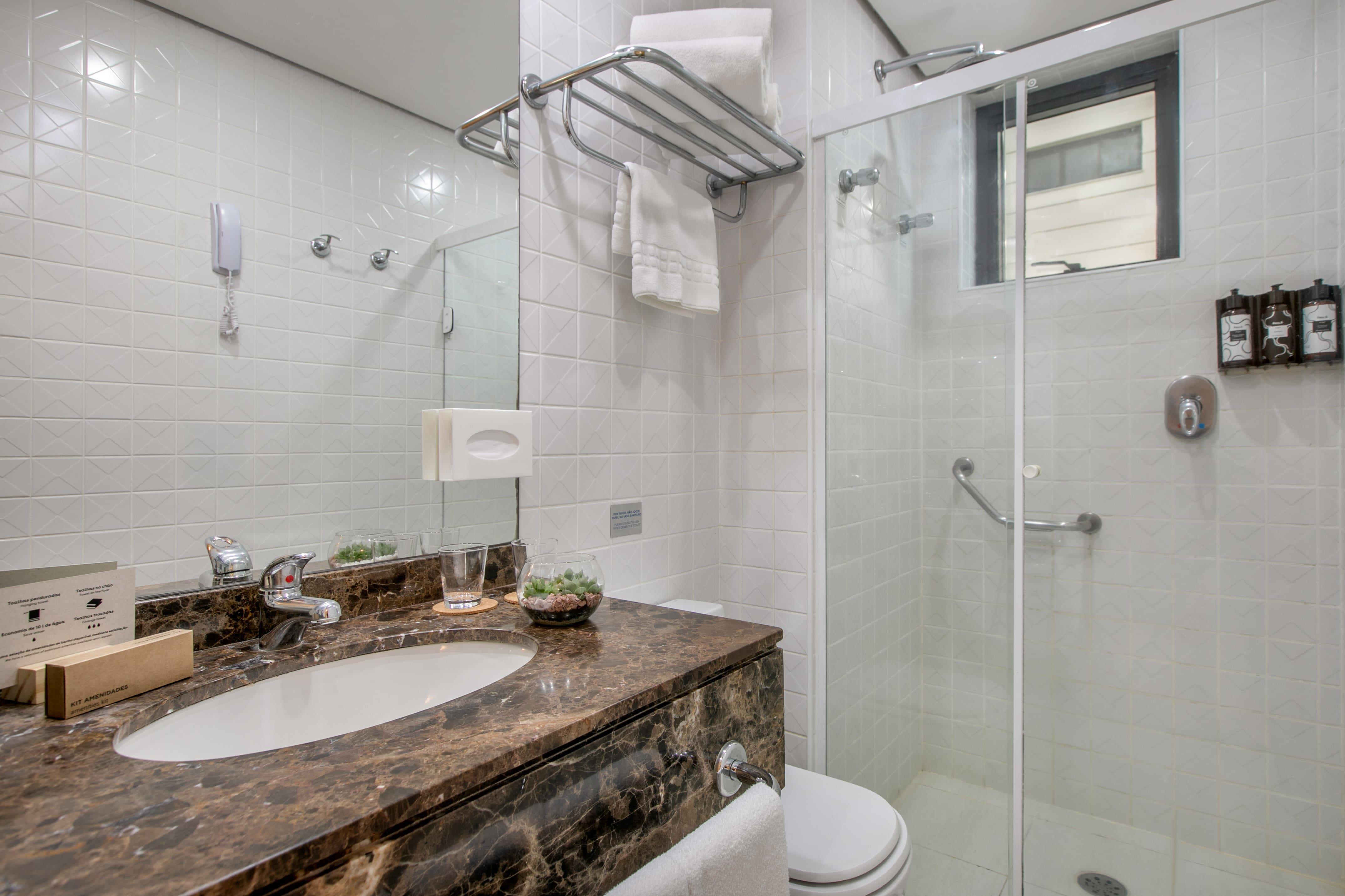 Triple Queen Size Bed