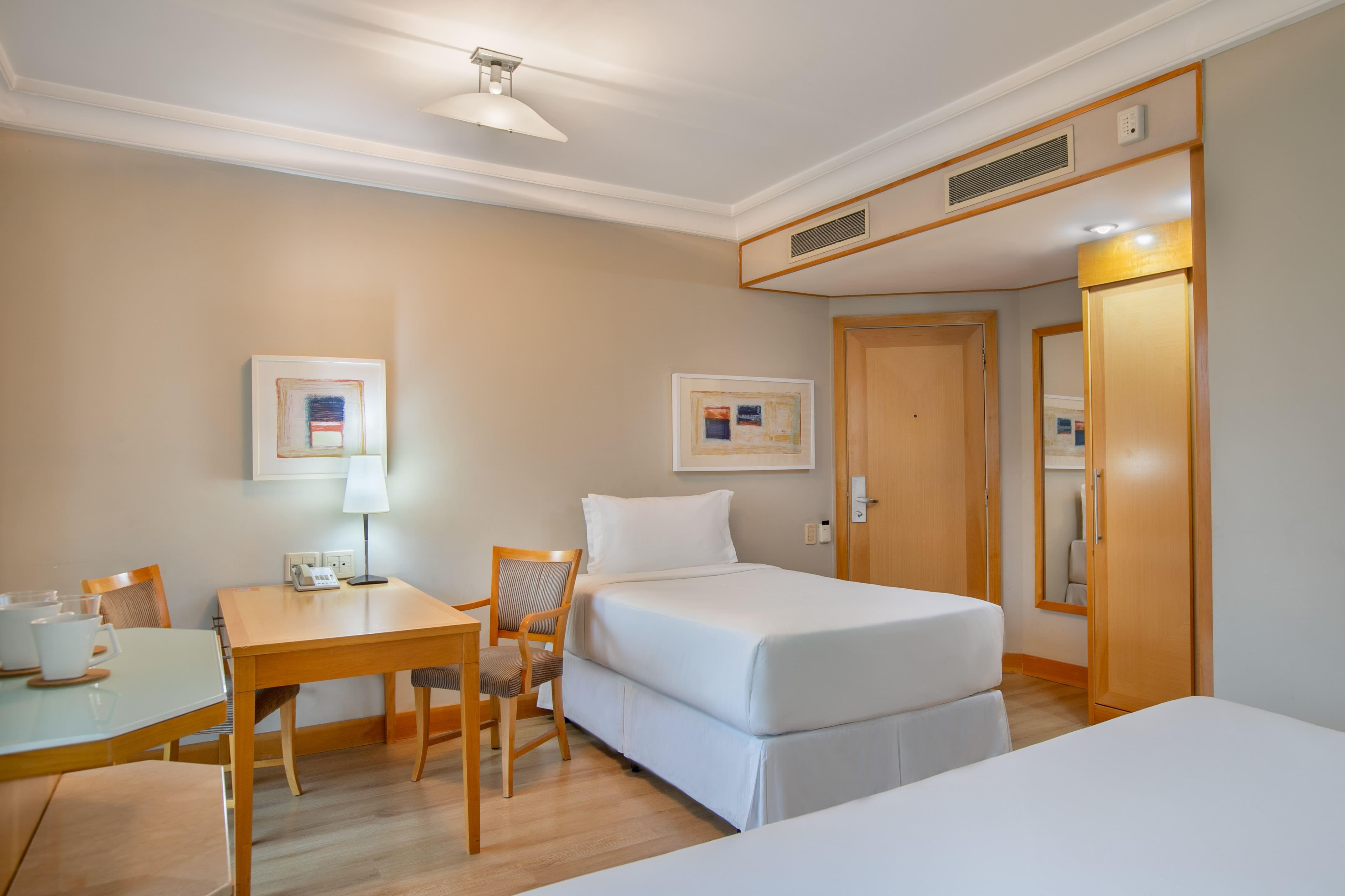 Triple Queen Size Bed