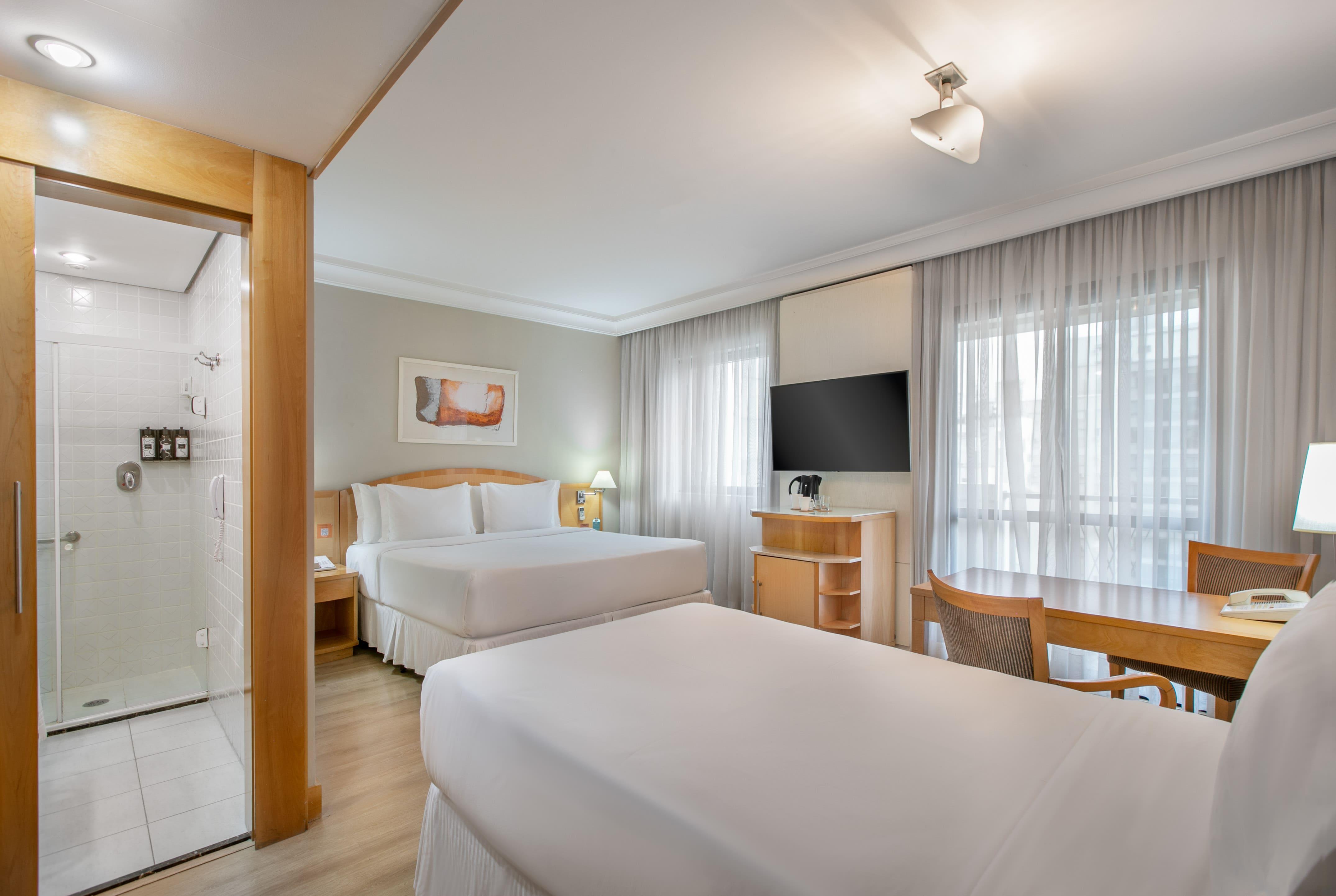 Triple Queen Size Bed