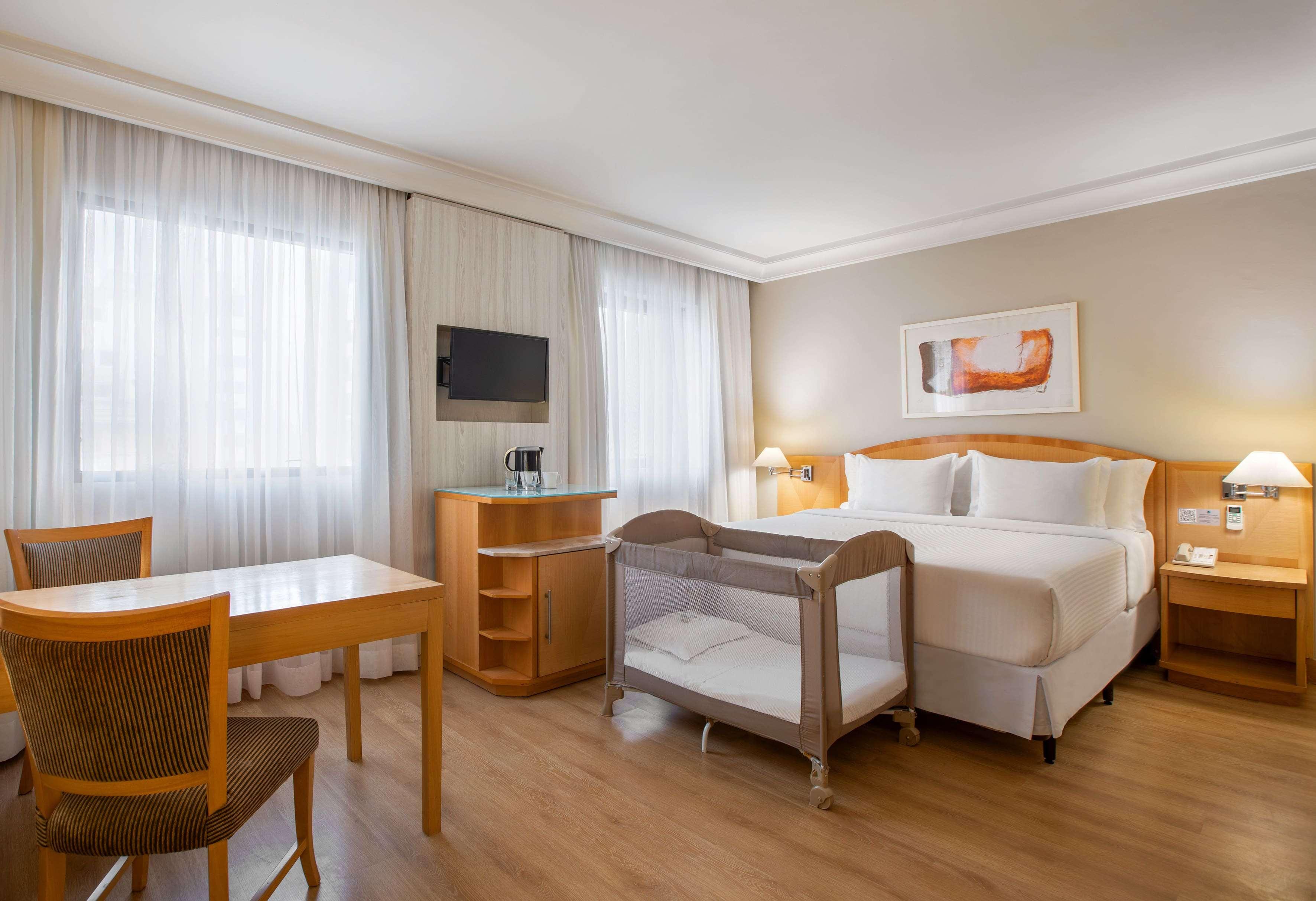 Double Queen Size Bed