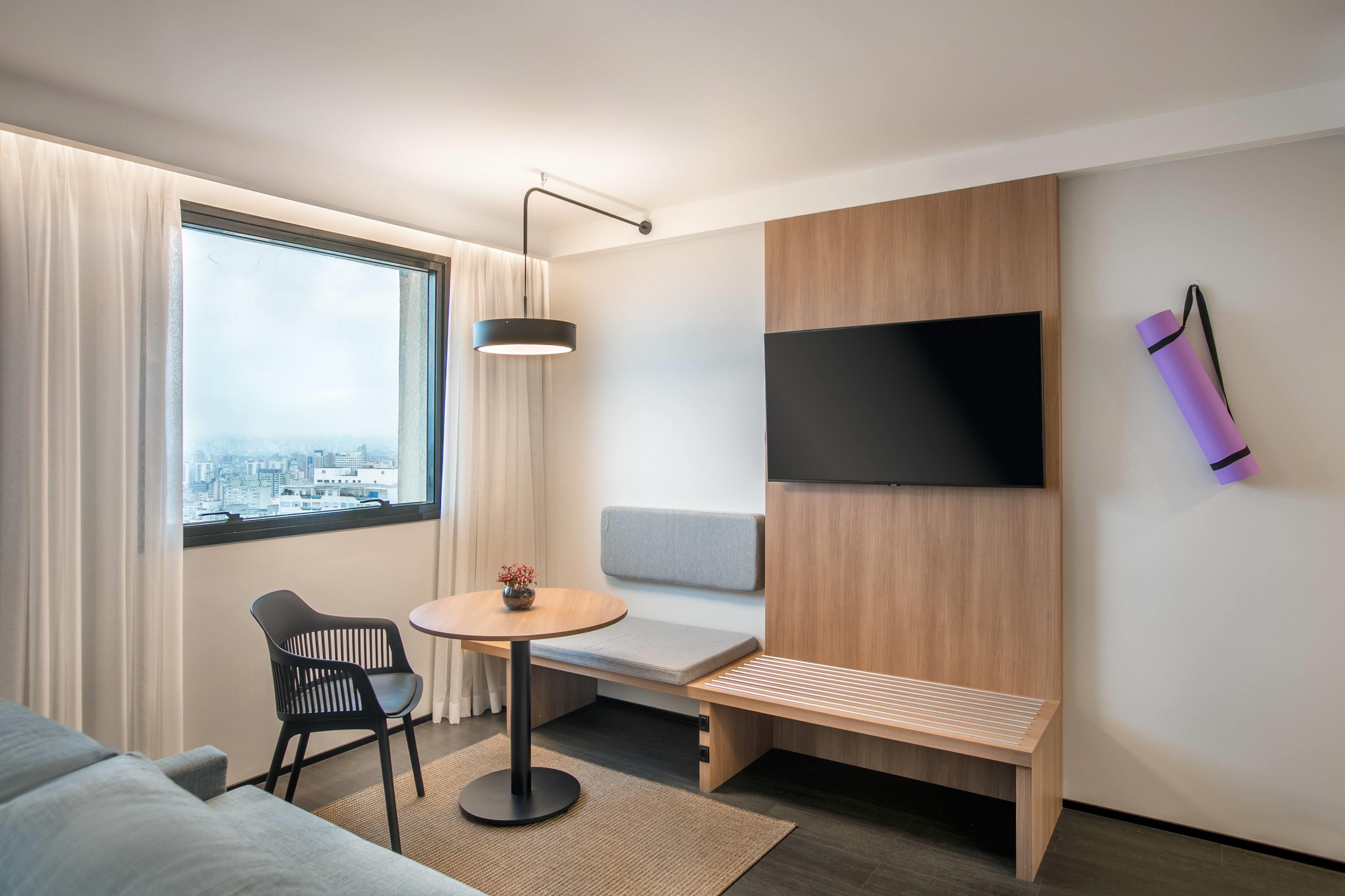 Studio Queen Size Bed