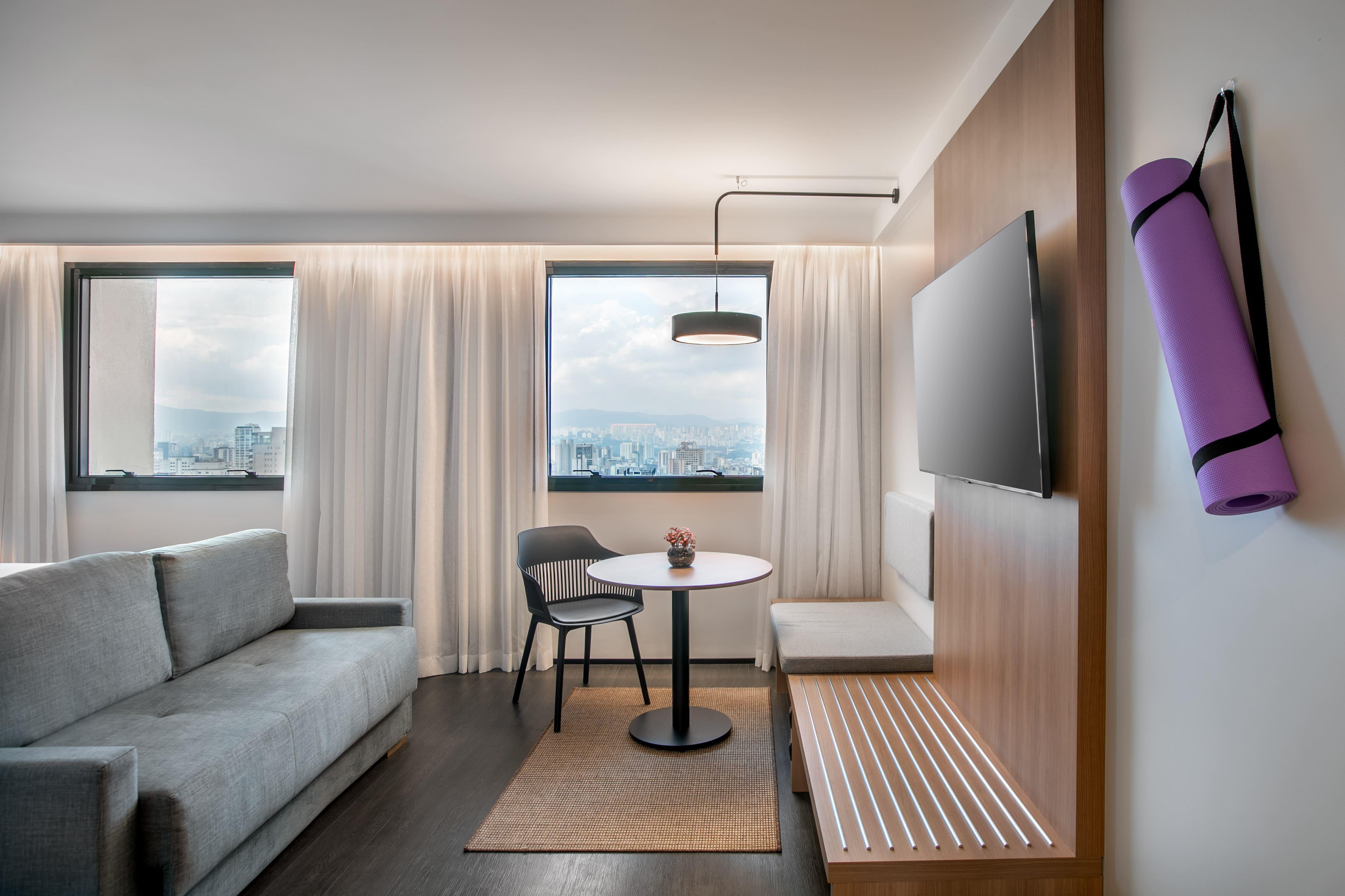 Studio Queen Size Bed