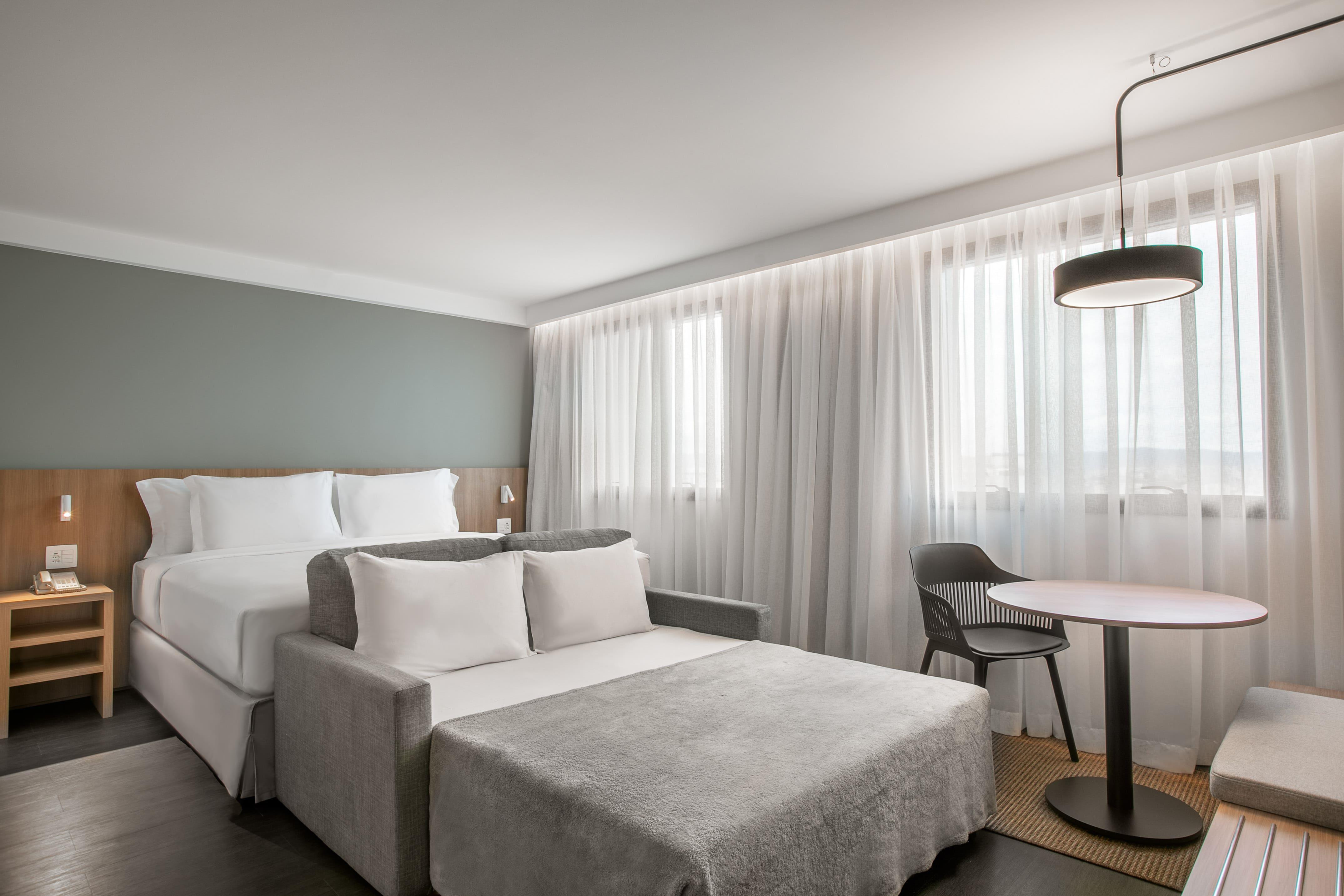 Studio Queen Size Bed