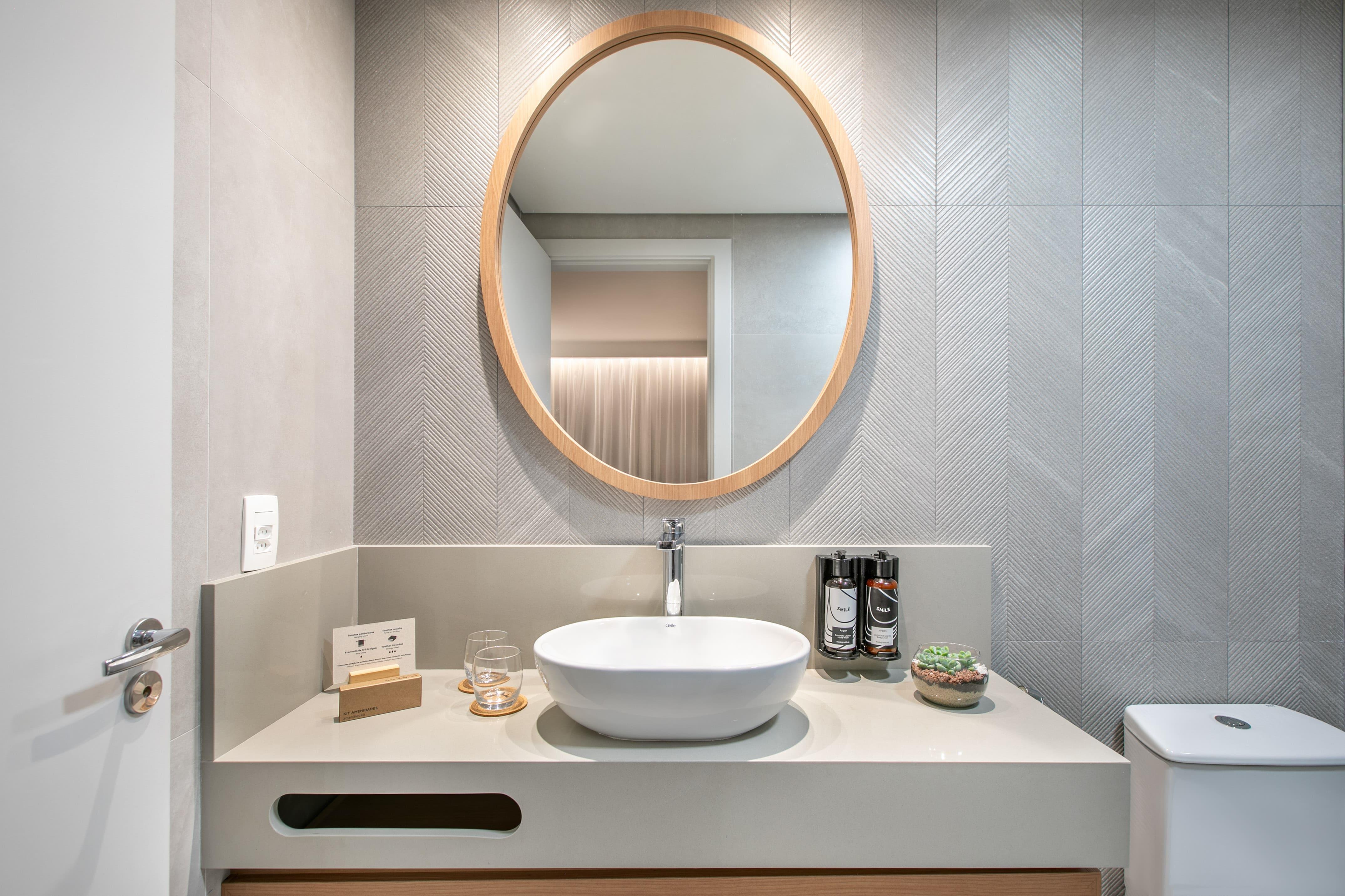 Studio Queen Size Bed