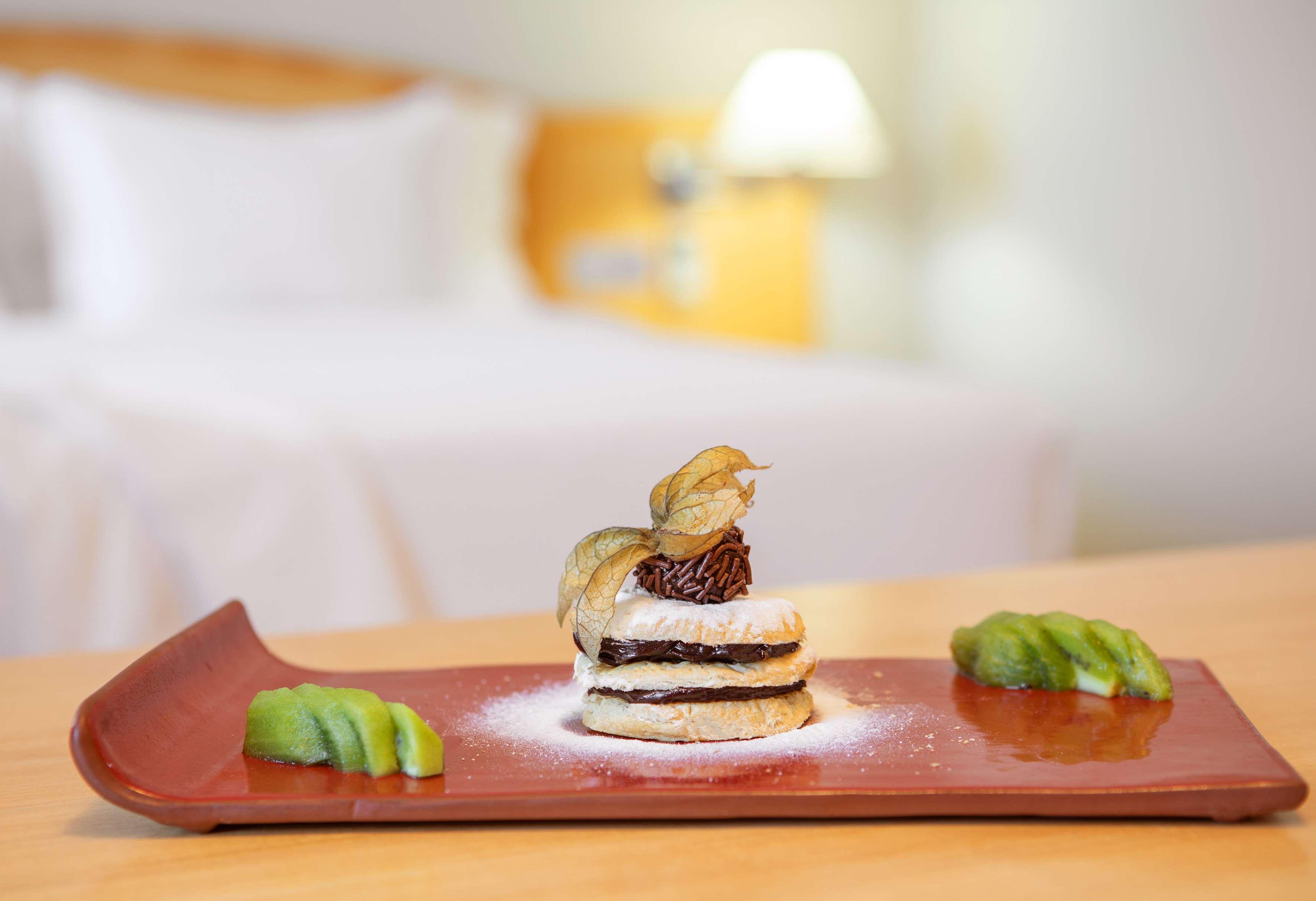 Double Premium Queen Bed